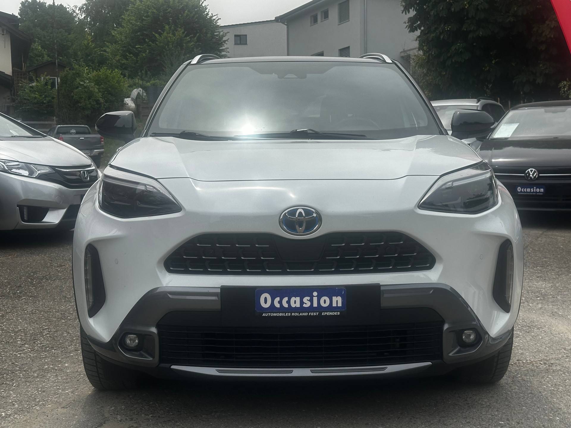 TOYOTA Yaris Cross 1.5 Premiere Edition e-CVT AWDi-image-1