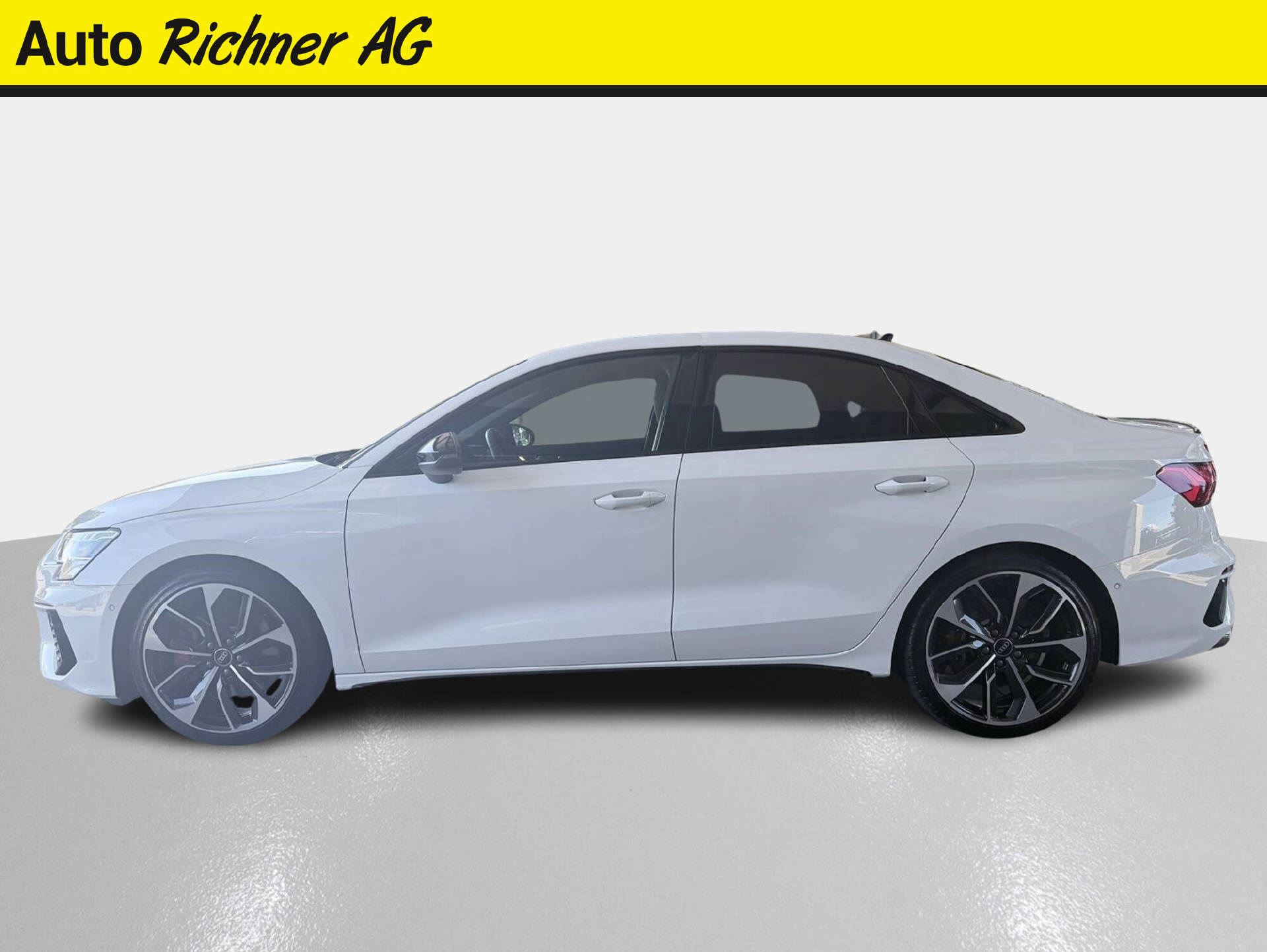 AUDI S3 Limousine 2.0 TFSI quattro S-Tronic-showroom-element-2