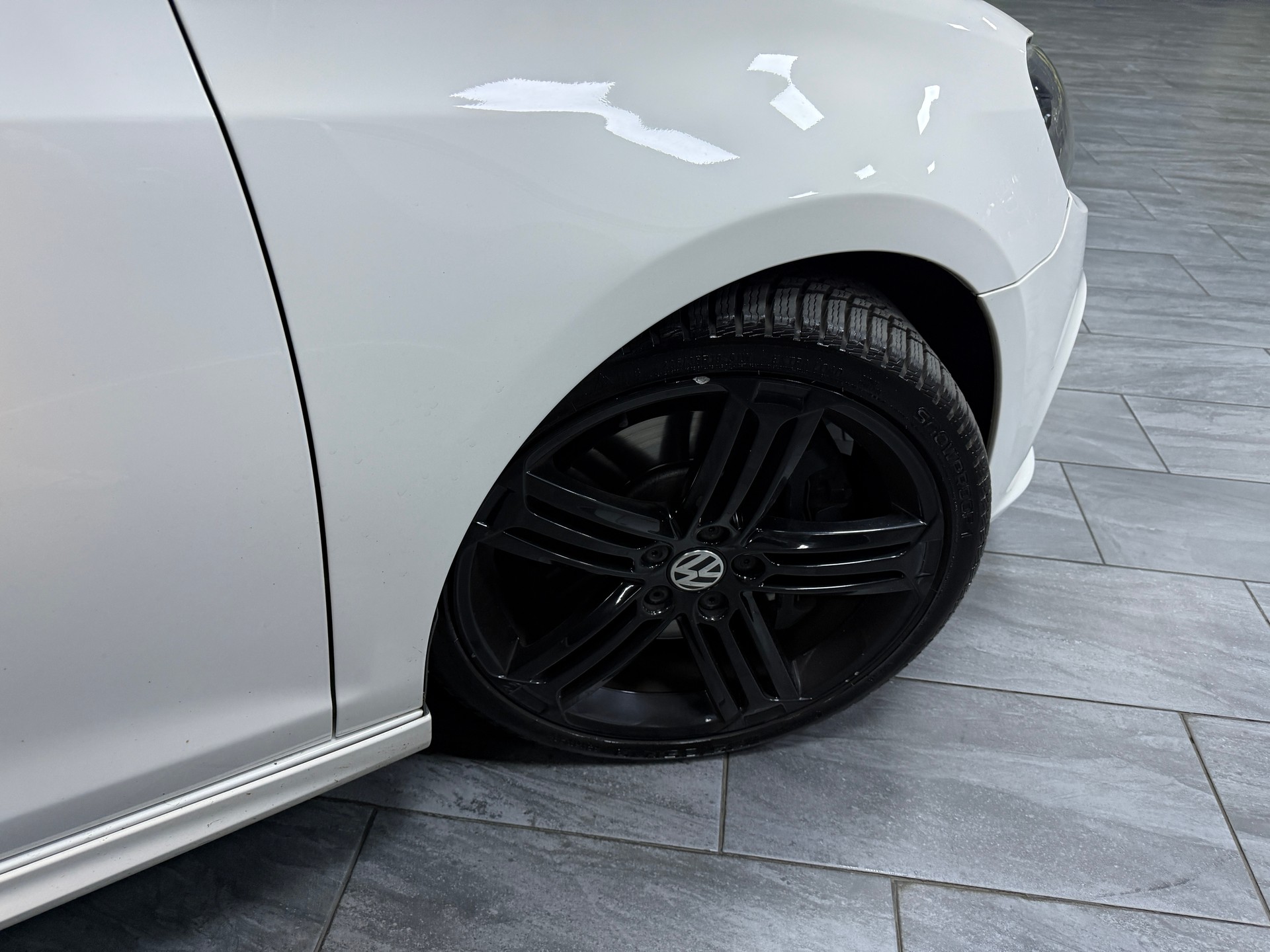 VW Golf 2.0 TSI R Team 4Motion DSG-showroom-element-2