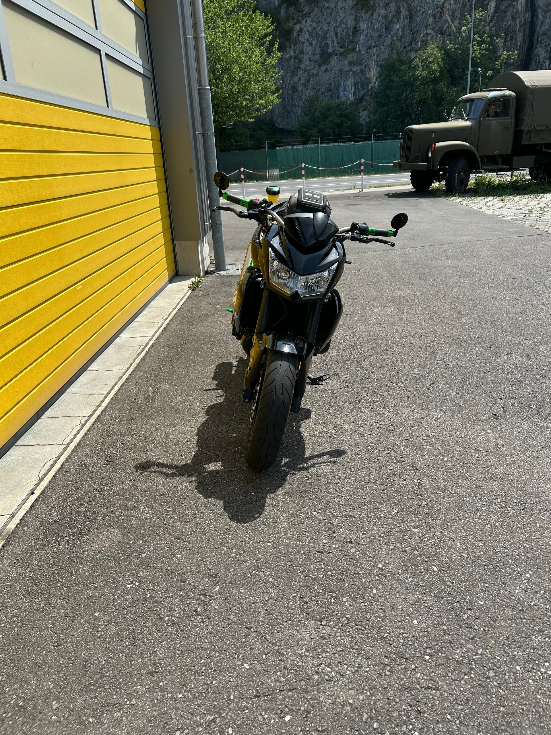 KAWASAKI Z 750 ABS-image-2