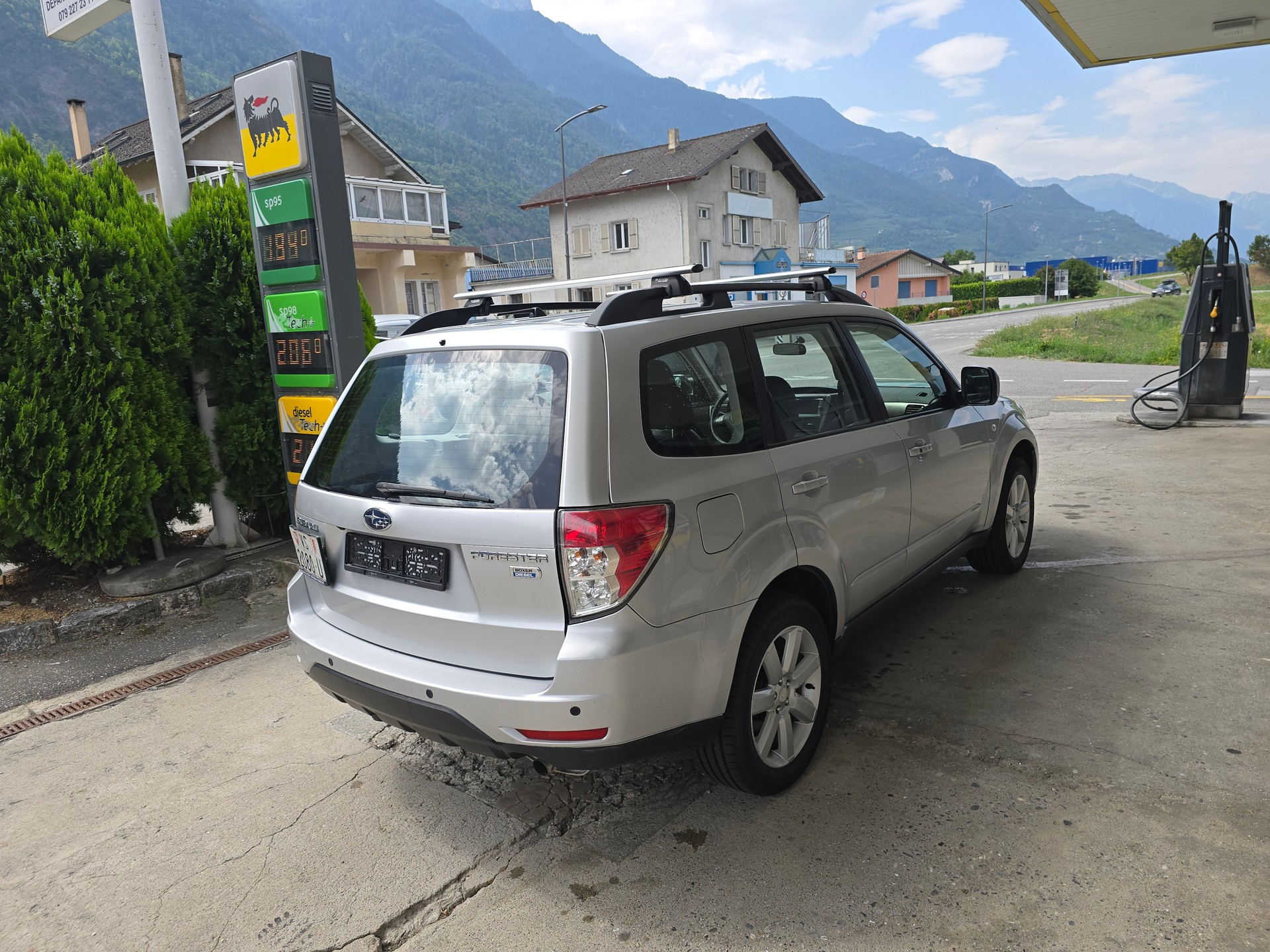 SUBARU Forester 2.0D XS Comfort-showroom-element-2