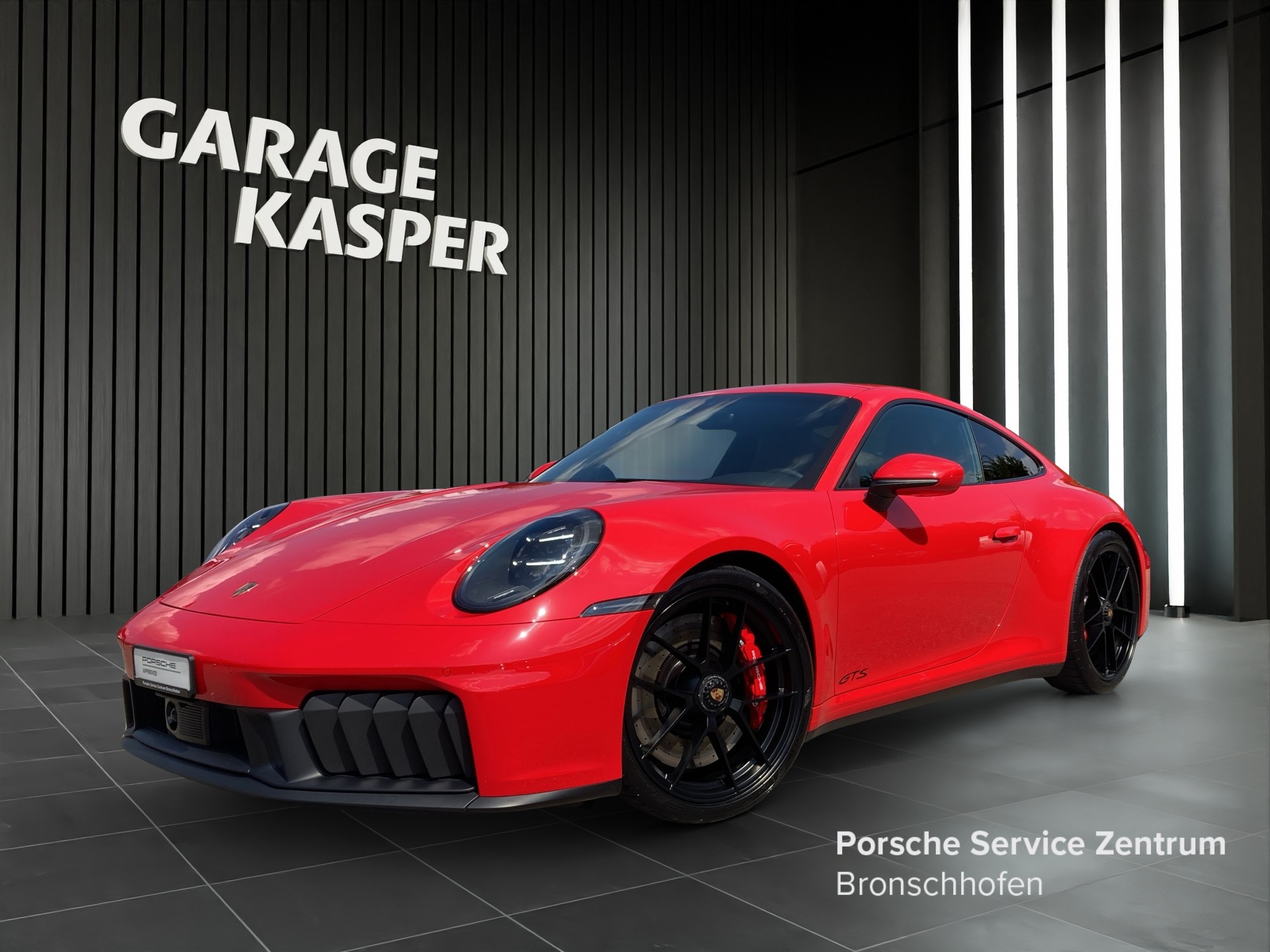 PORSCHE 911 Carrera GTS