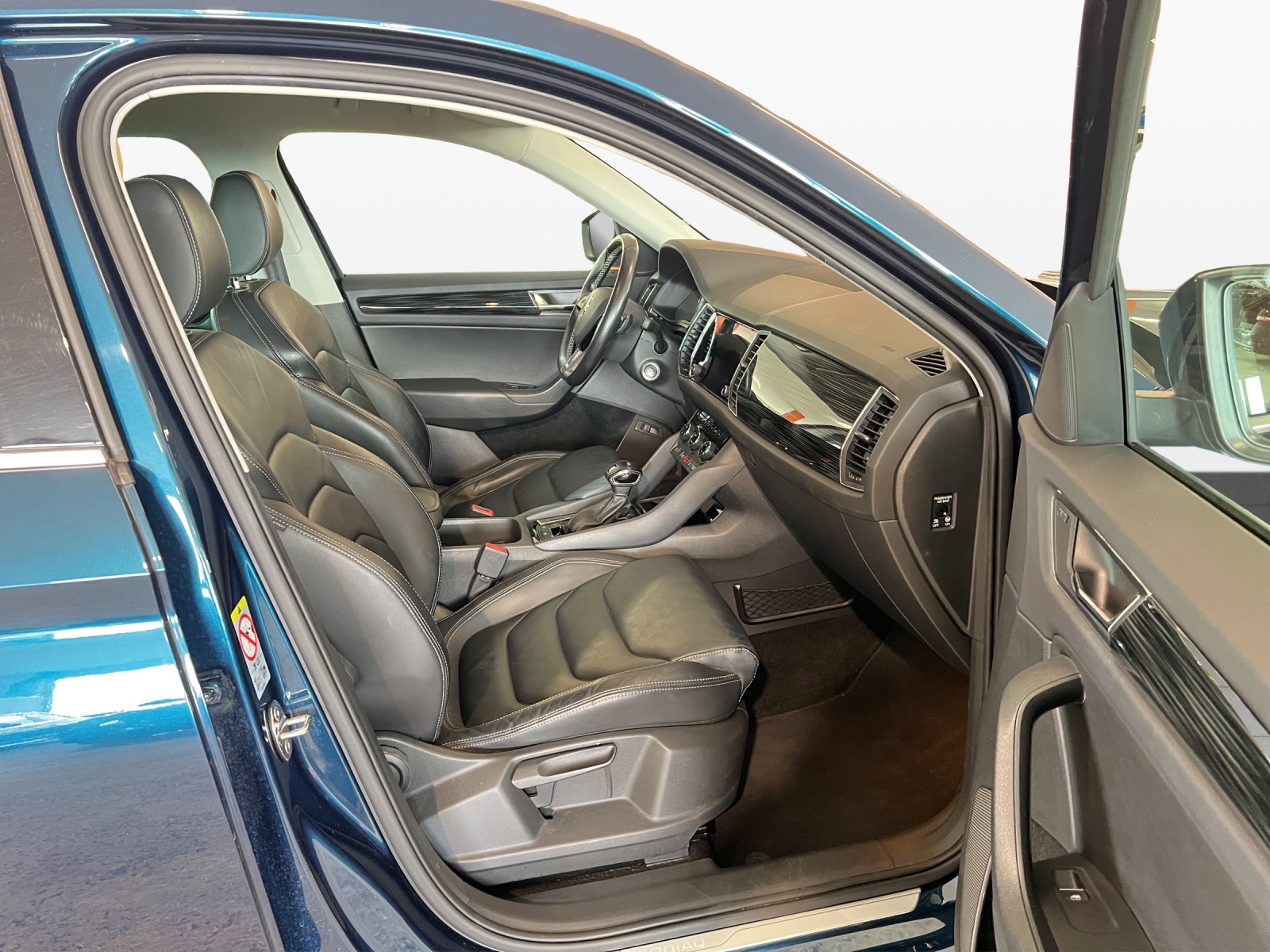 SKODA Kodiaq 2.0 TDI CR Style 4x4 DSG-image-8