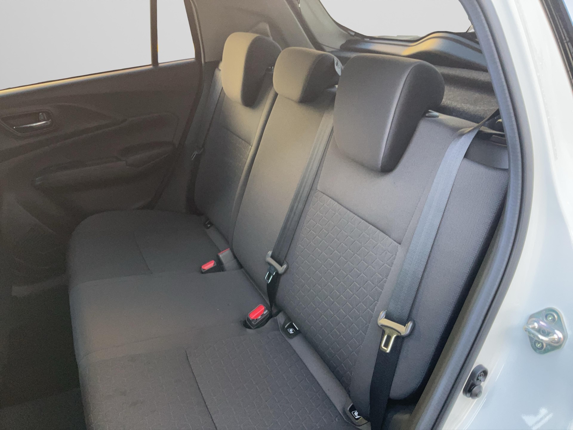 SUZUKI Swift 1.2 Compact Top Hybrid 4x4-image-8