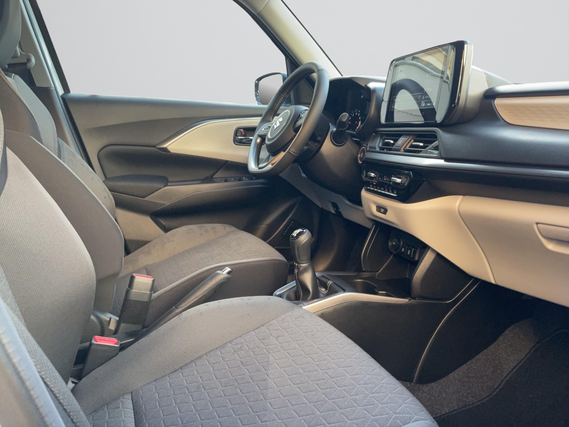 SUZUKI Swift 1.2 Compact Top Hybrid 4x4-image-7