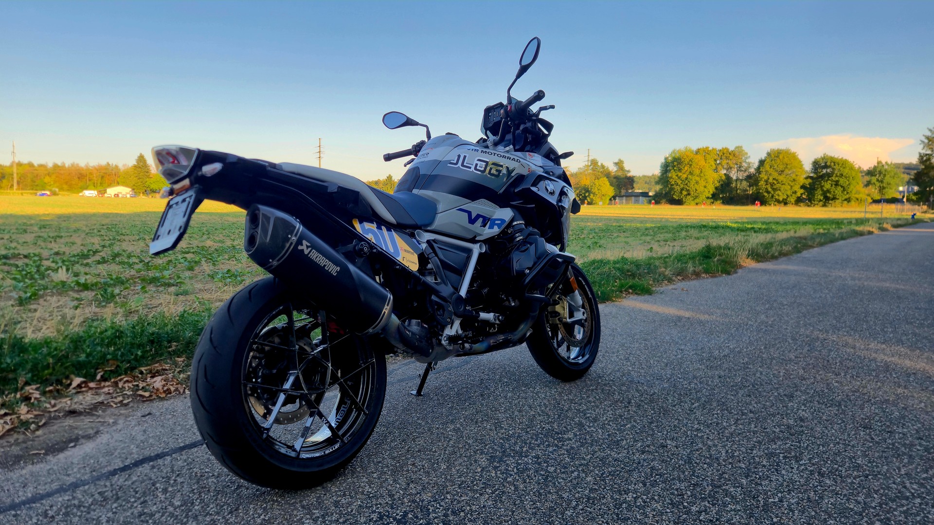 BMW R 1250 GS-image-2