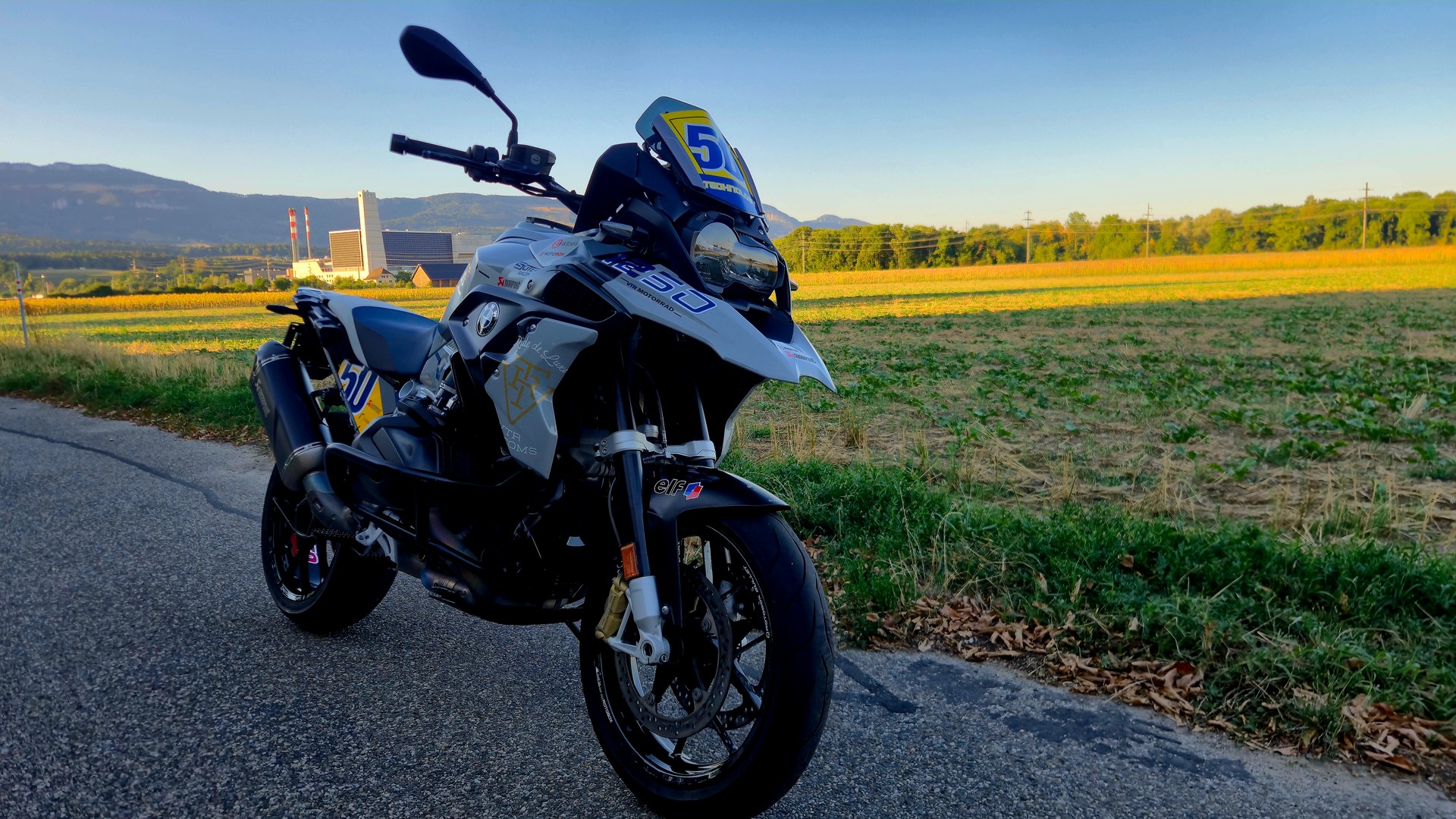 BMW R 1250 GS-image-0