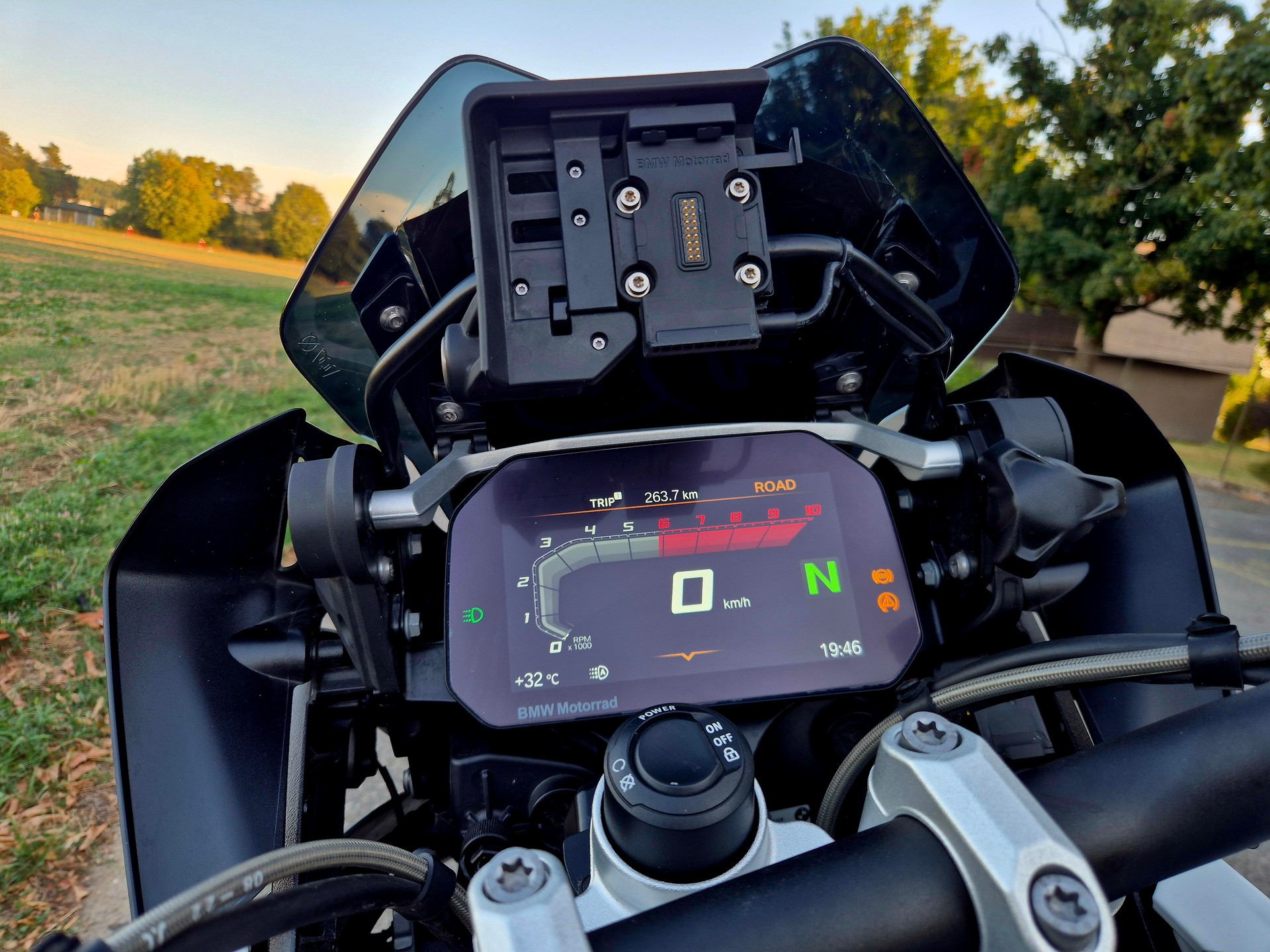 BMW R 1250 GS-image-13