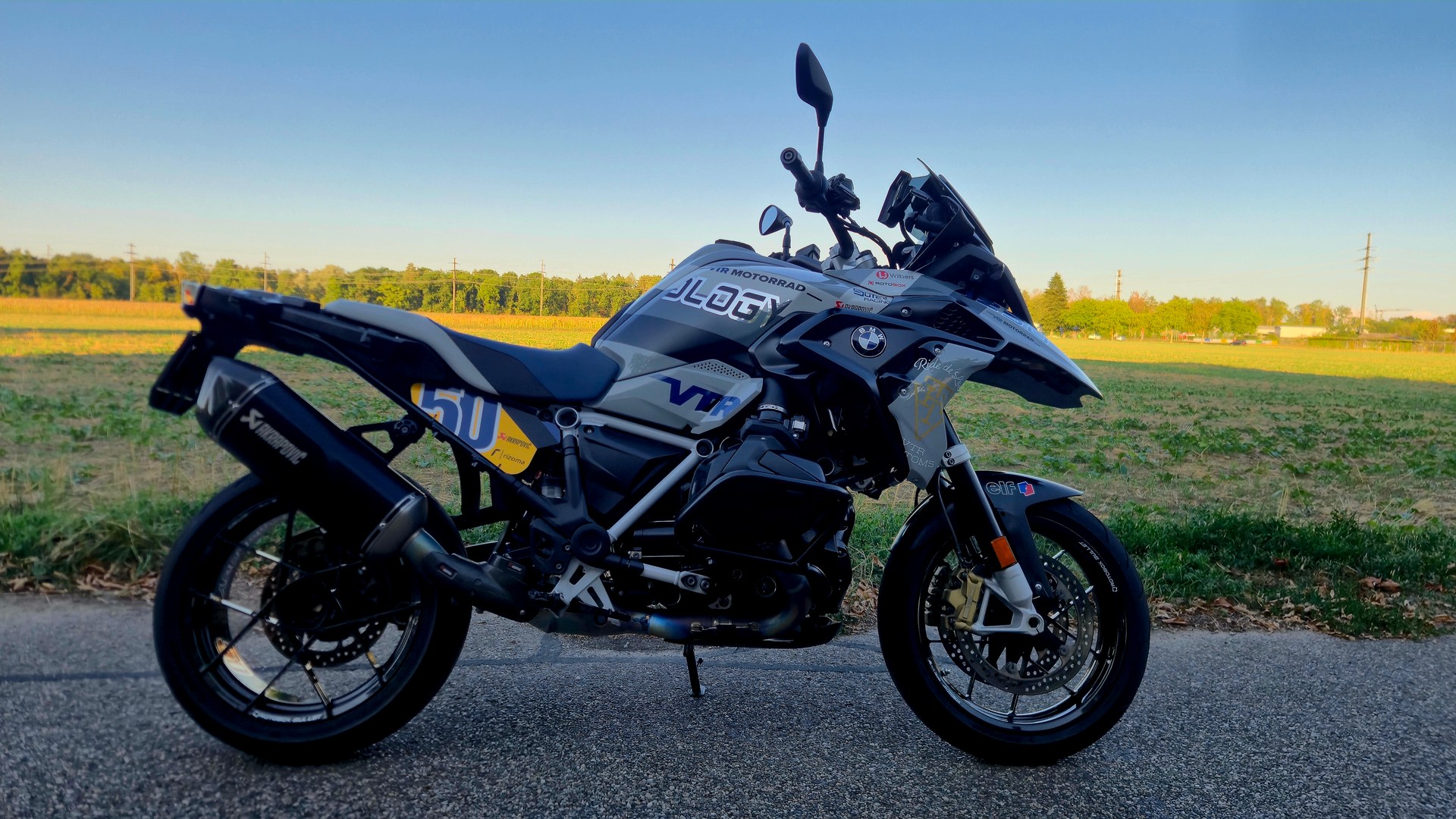 BMW R 1250 GS-image-1