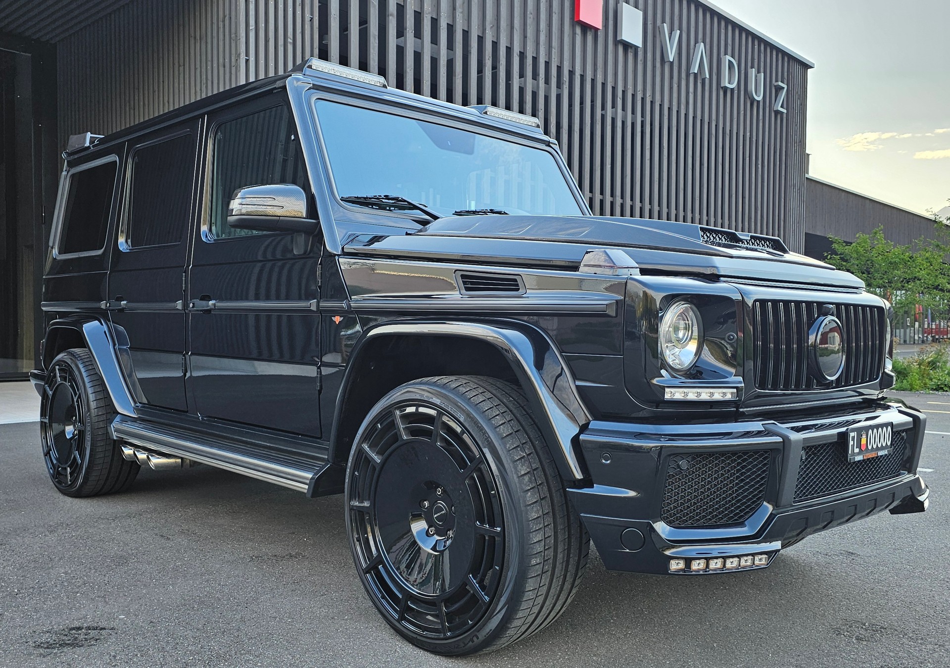 MERCEDES-BENZ MERCEDES-BENZ G 63 AMG 7G-Tronic-showroom-element-3