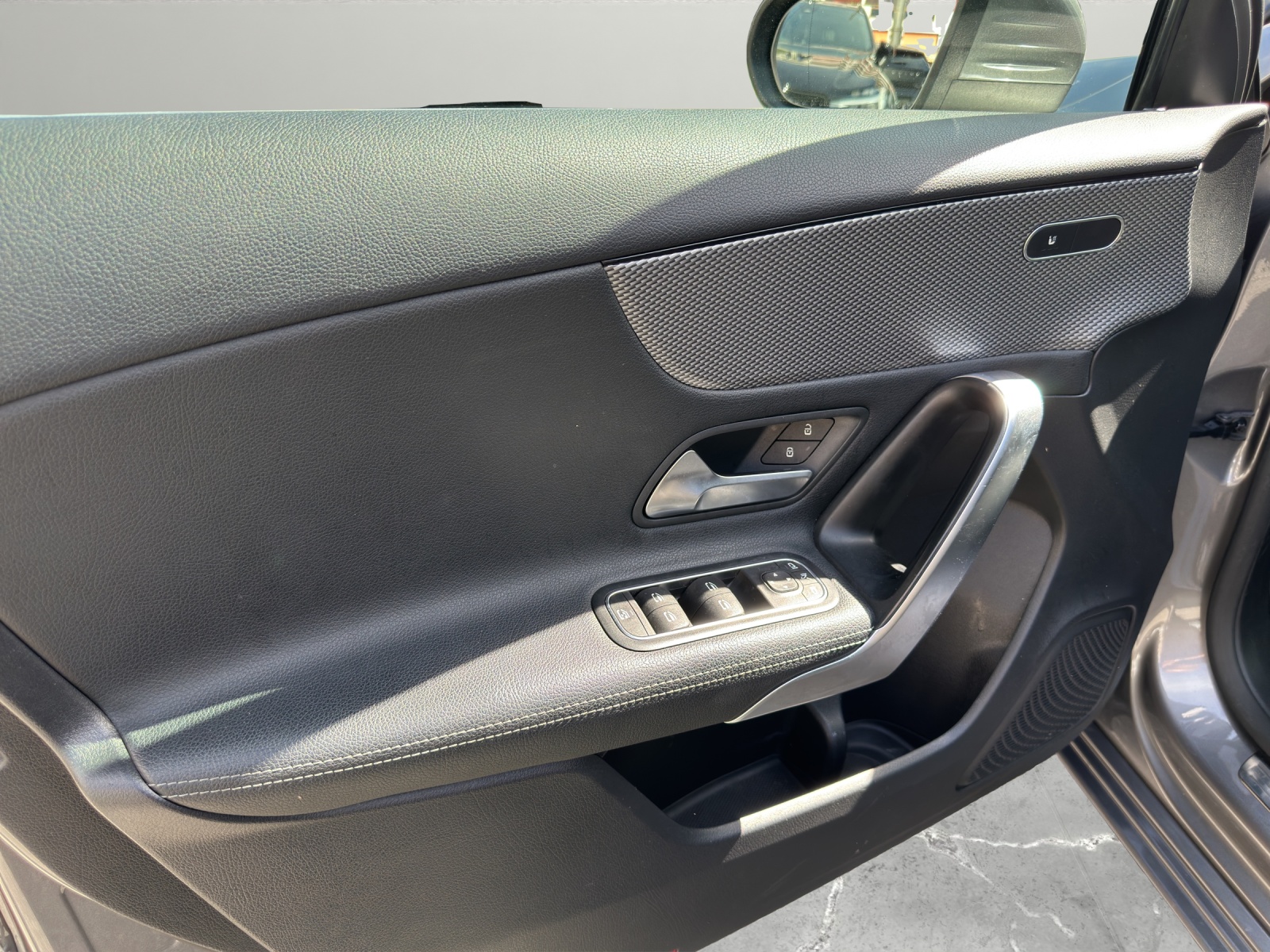 MERCEDES-BENZ Classe A W177 A 200 Progressive-image-9