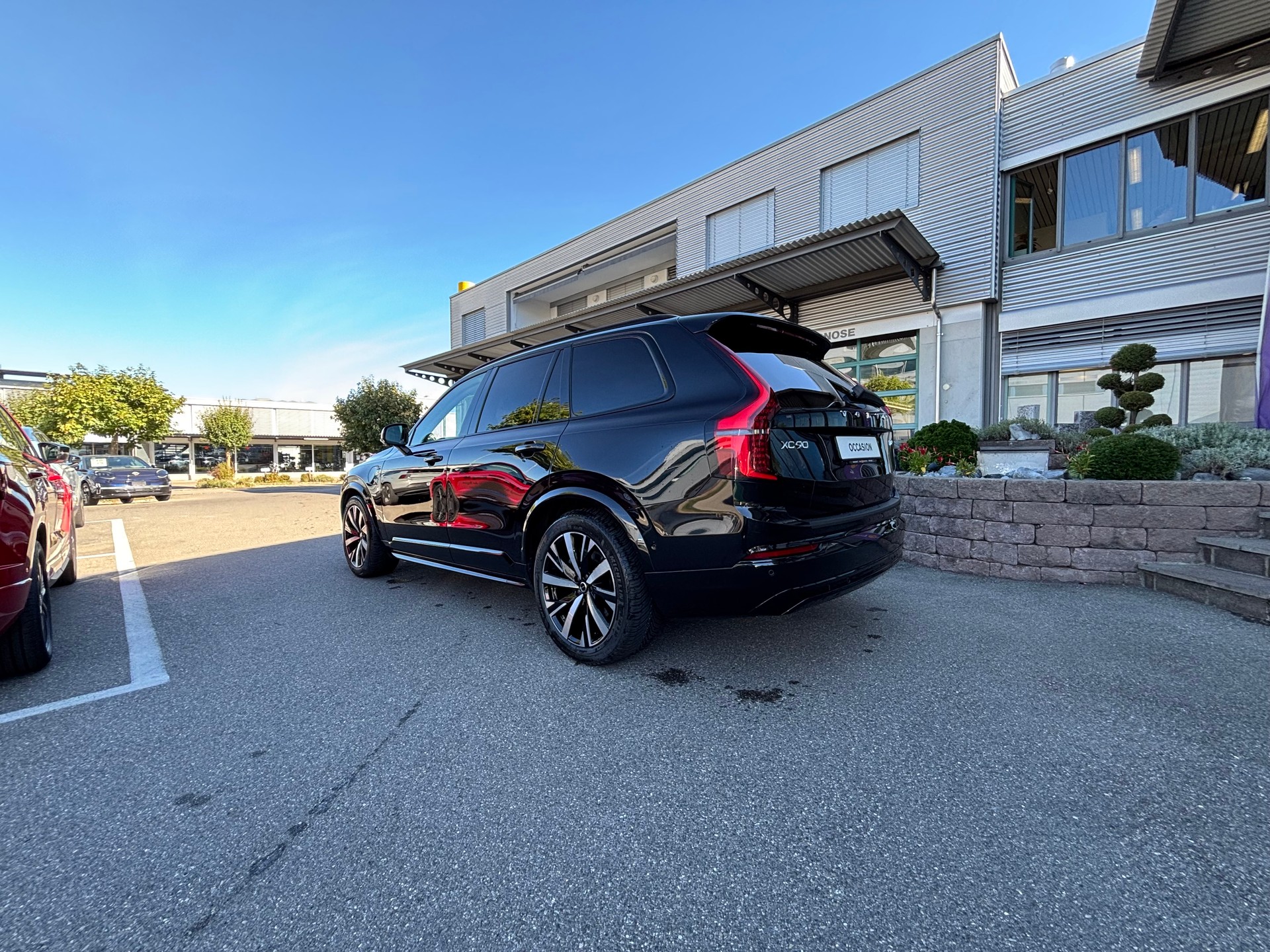 VOLVO XC90 T8 eAWD PluginHybrid Plus Dark Geartronic-showroom-element-3