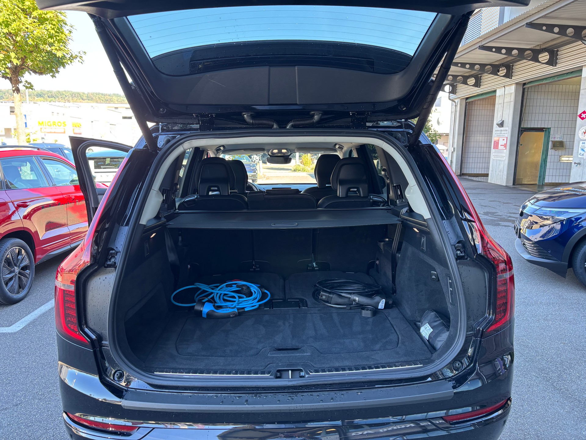 VOLVO XC90 T8 eAWD PluginHybrid Plus Dark Geartronic-image-14