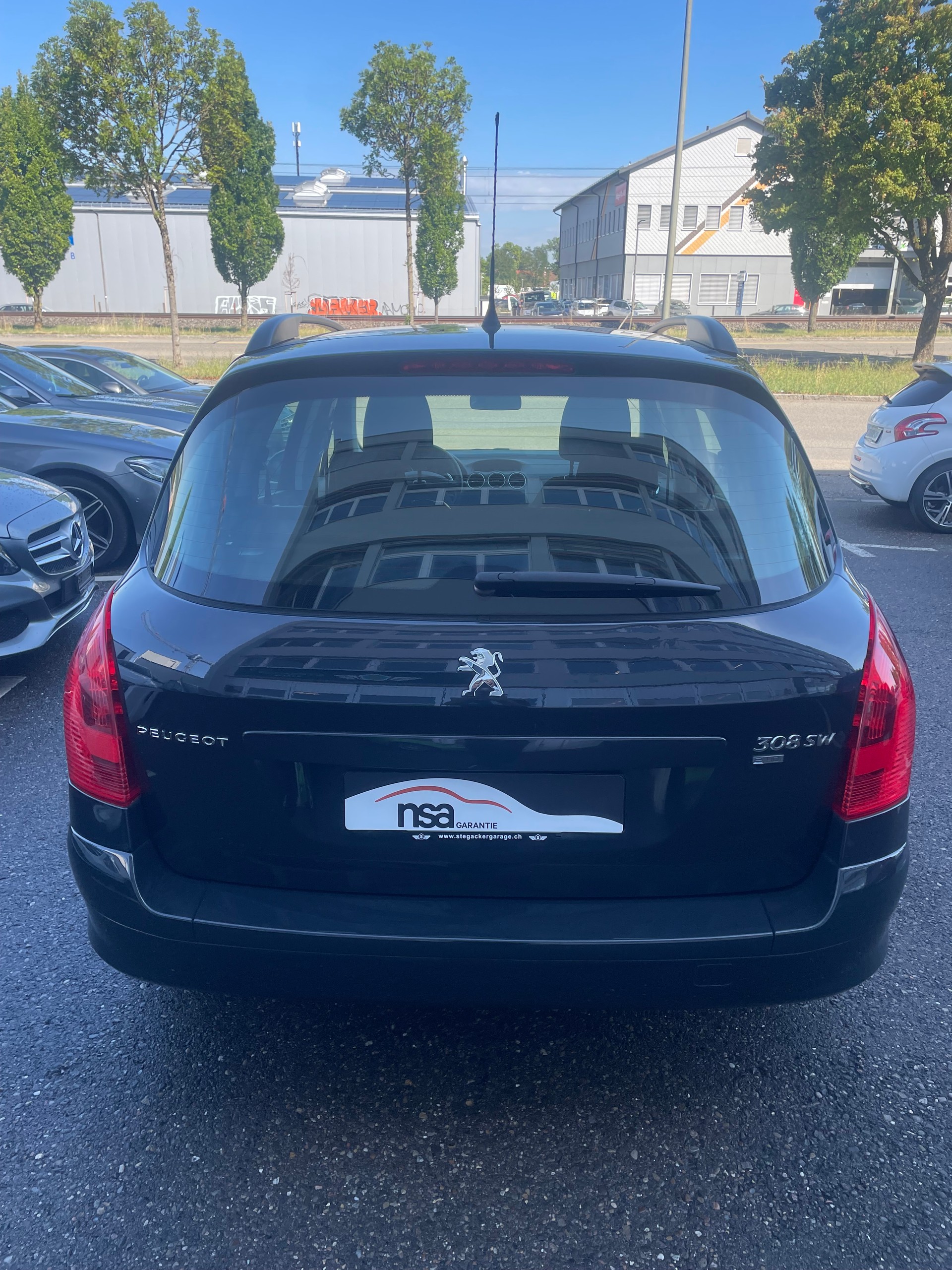 PEUGEOT 308-image-6
