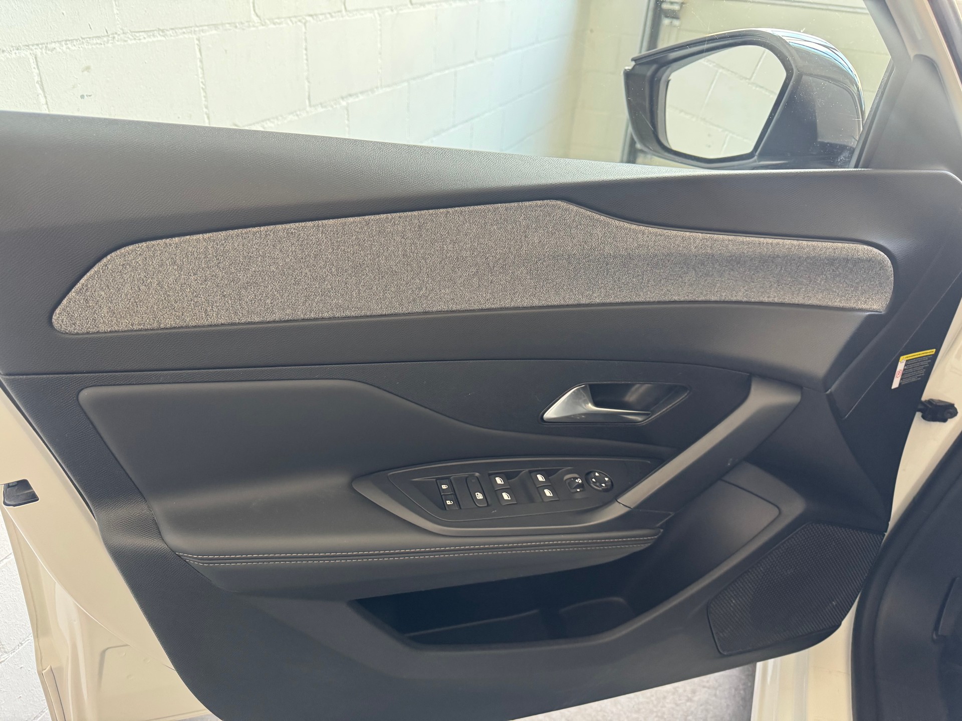 PEUGEOT 308 SW 1.5 BlueHDI Allure Pack EAT8-image-5