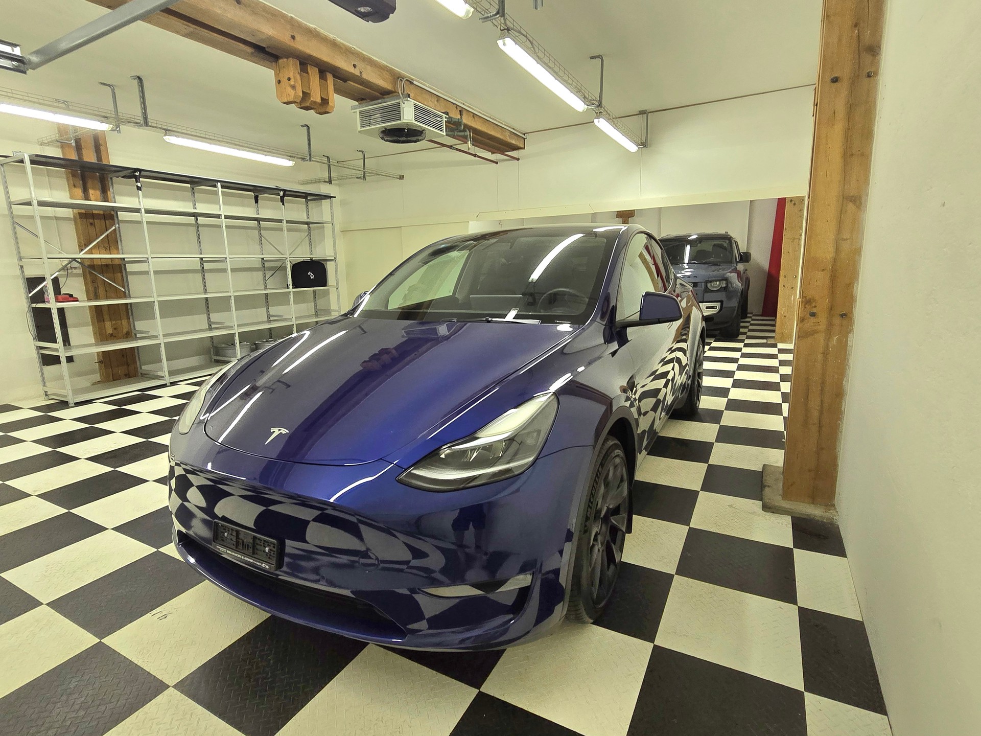 TESLA Model Y Long Range-image-1