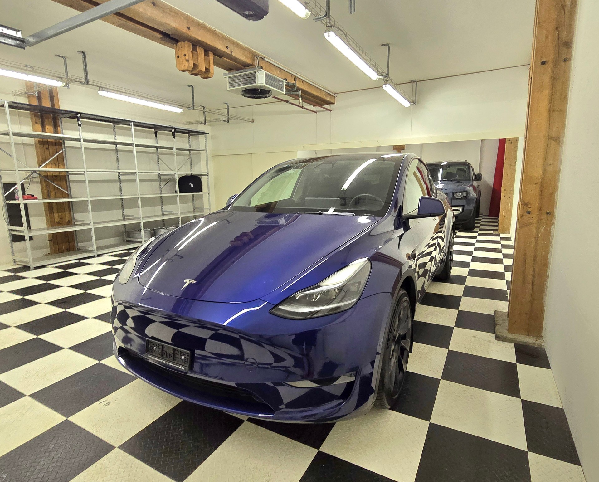 TESLA Model Y Long Range-image-3