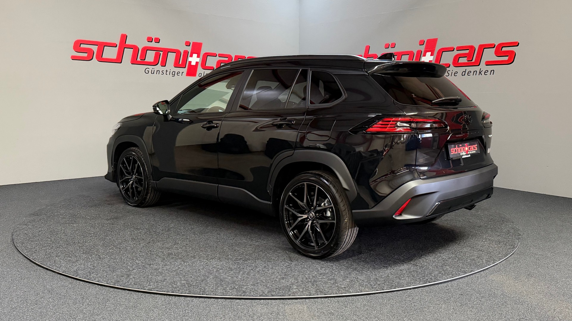 TOYOTA Corolla Cross 2.0 GR Sport e-CVT AWD Panorama-showroom-element-3