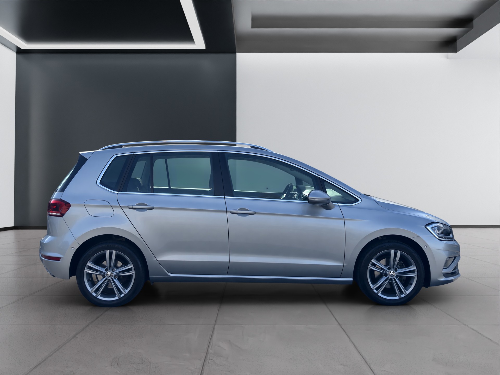 VW Golf Sportsvan 1.5 TSI EVO Highline DSG-image-5