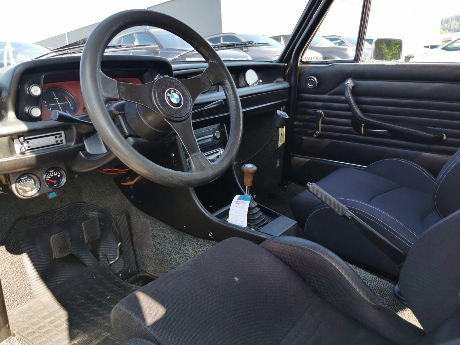 BMW 2002 Turbo-image-7