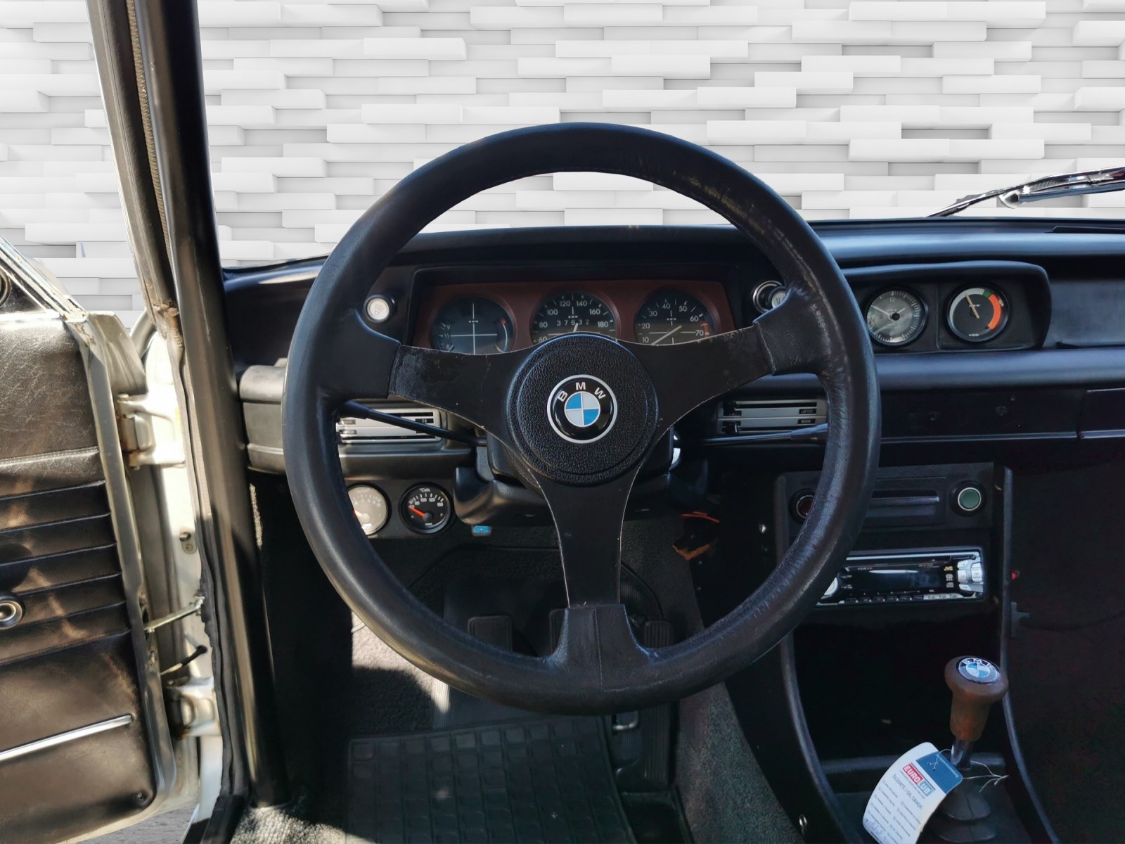 BMW 2002 Turbo-image-8