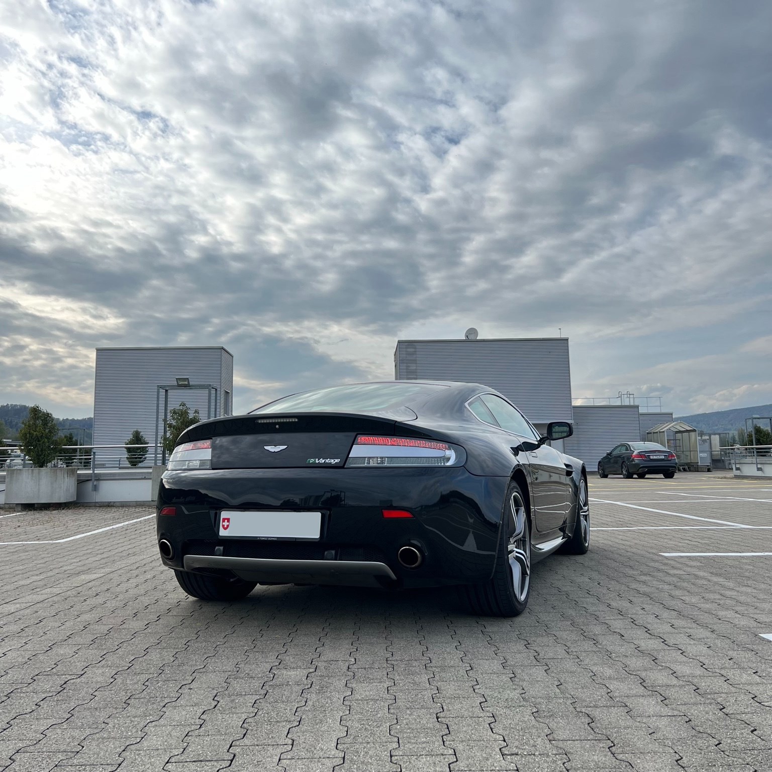 ASTON MARTIN V8 Vantage 4.3 N400 Sportshift