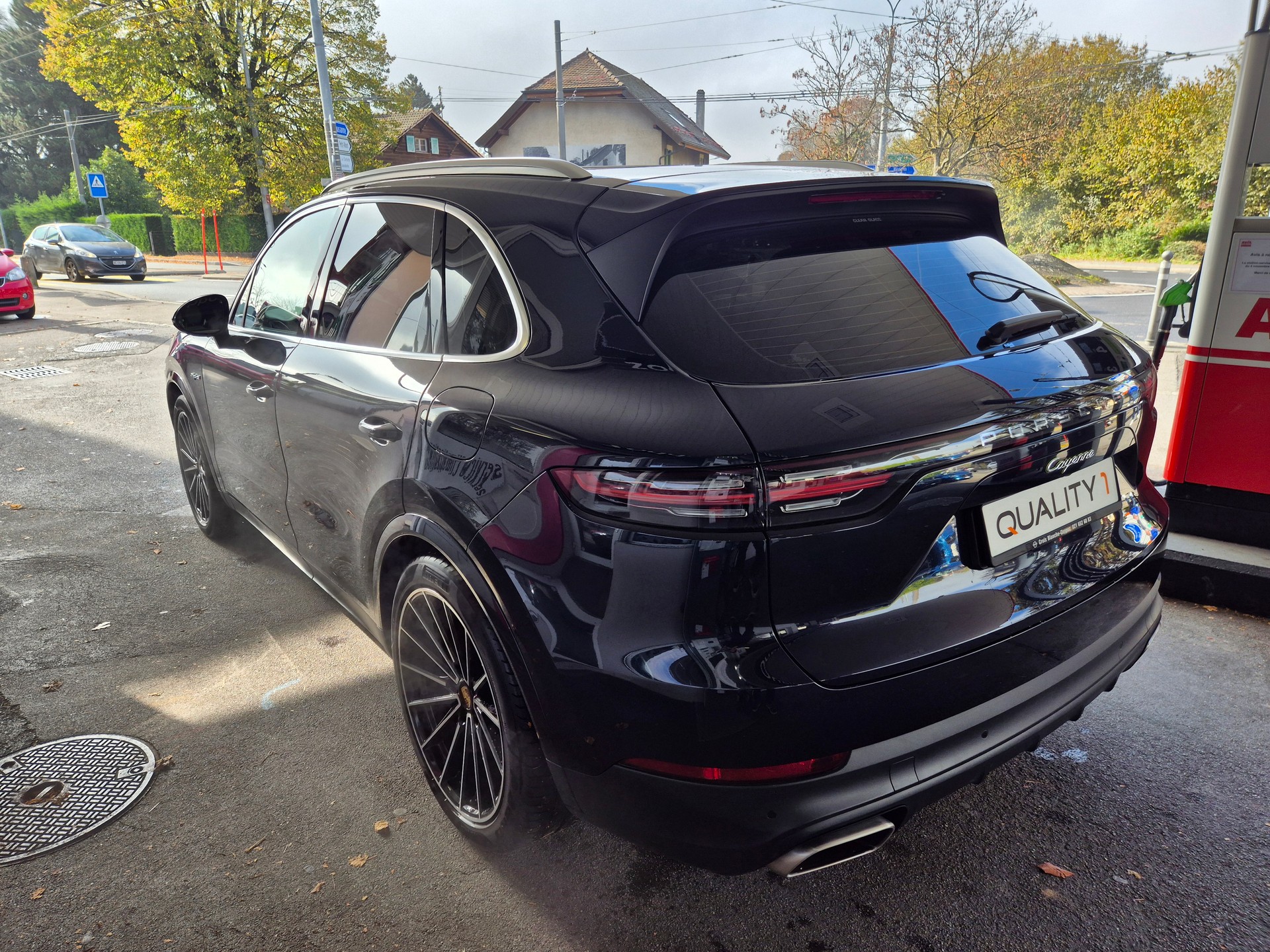PORSCHE Cayenne E-Hybrid-image-6