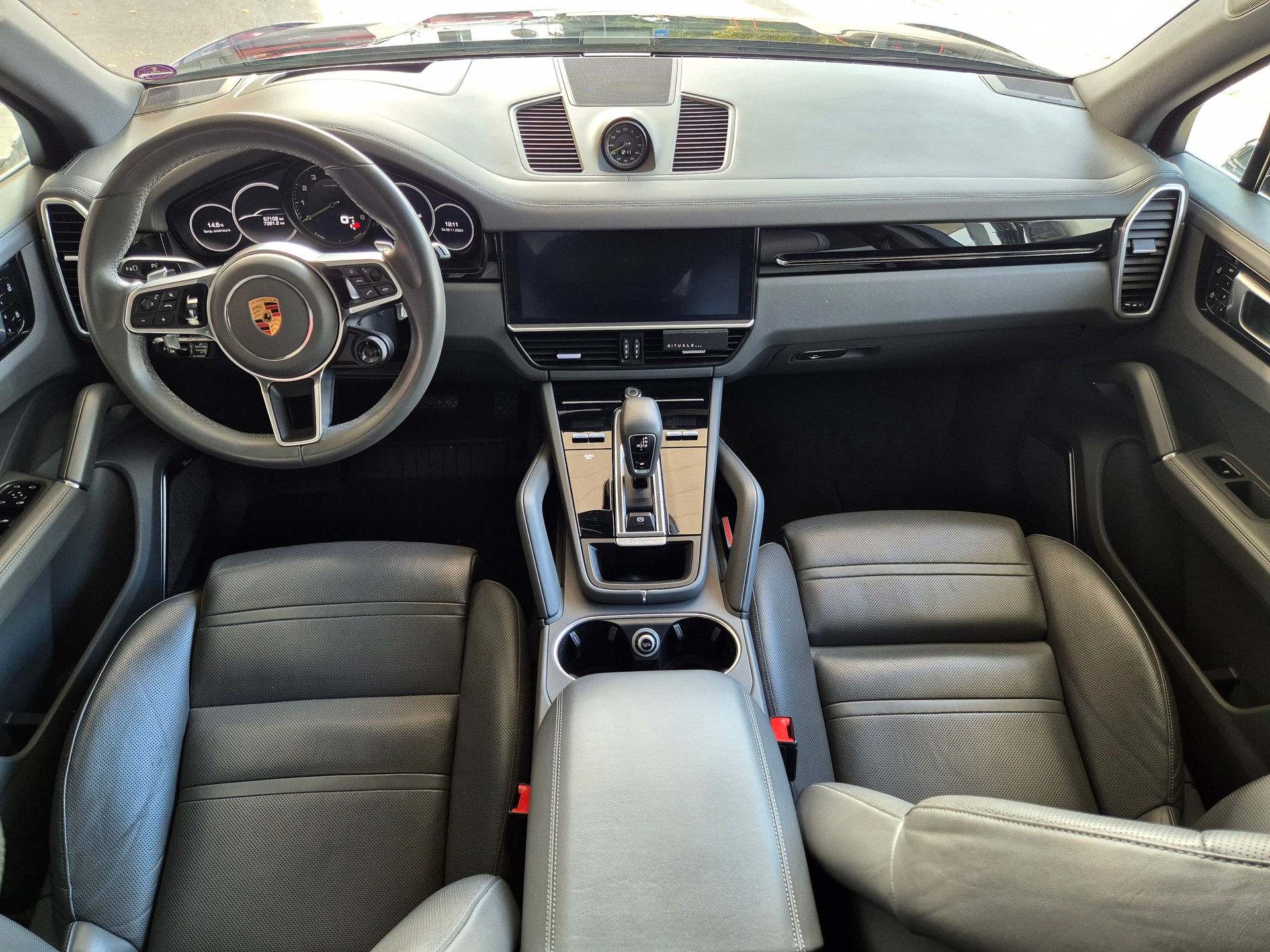 PORSCHE Cayenne E-Hybrid-image-11