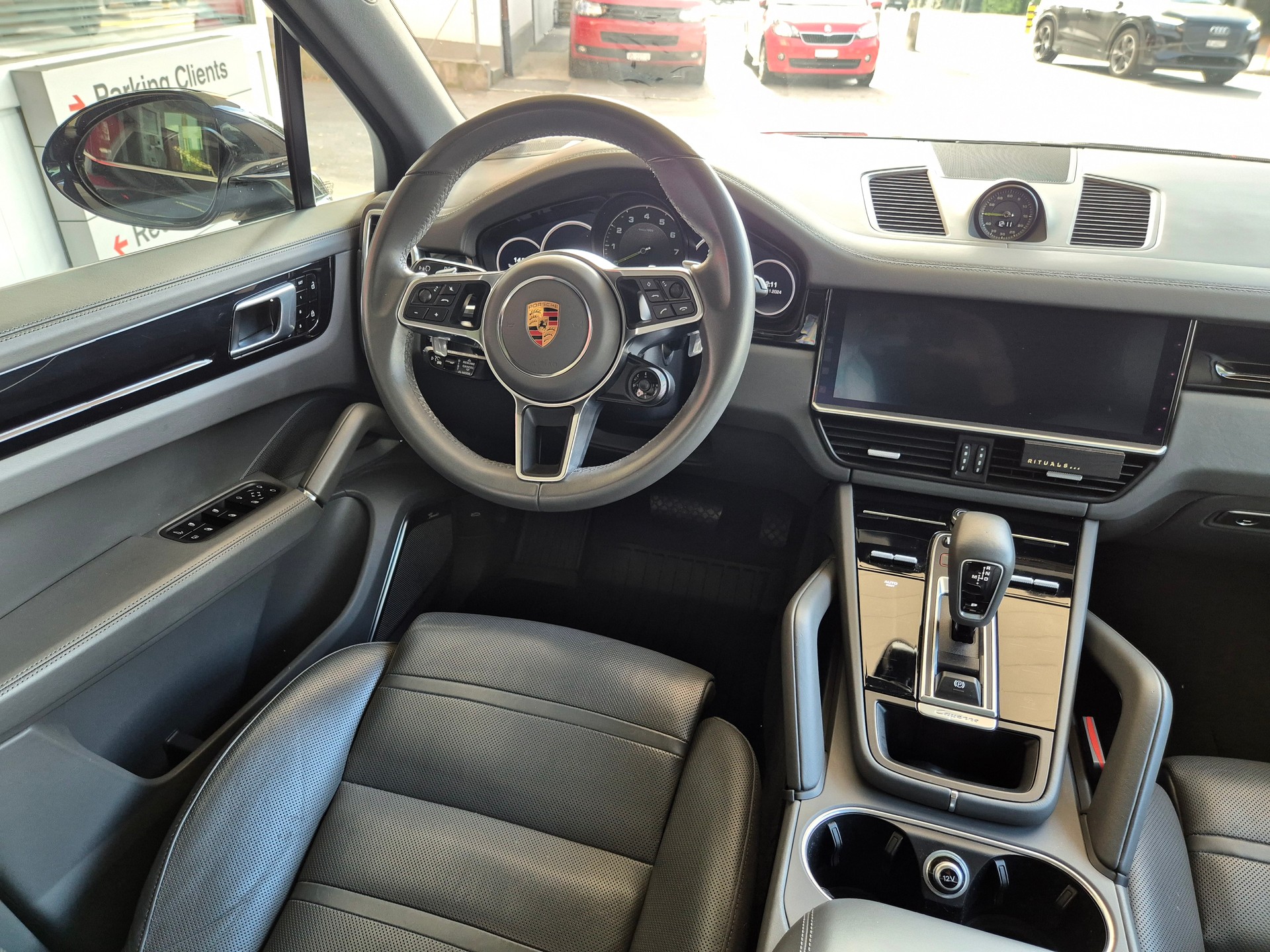 PORSCHE Cayenne E-Hybrid-image-12