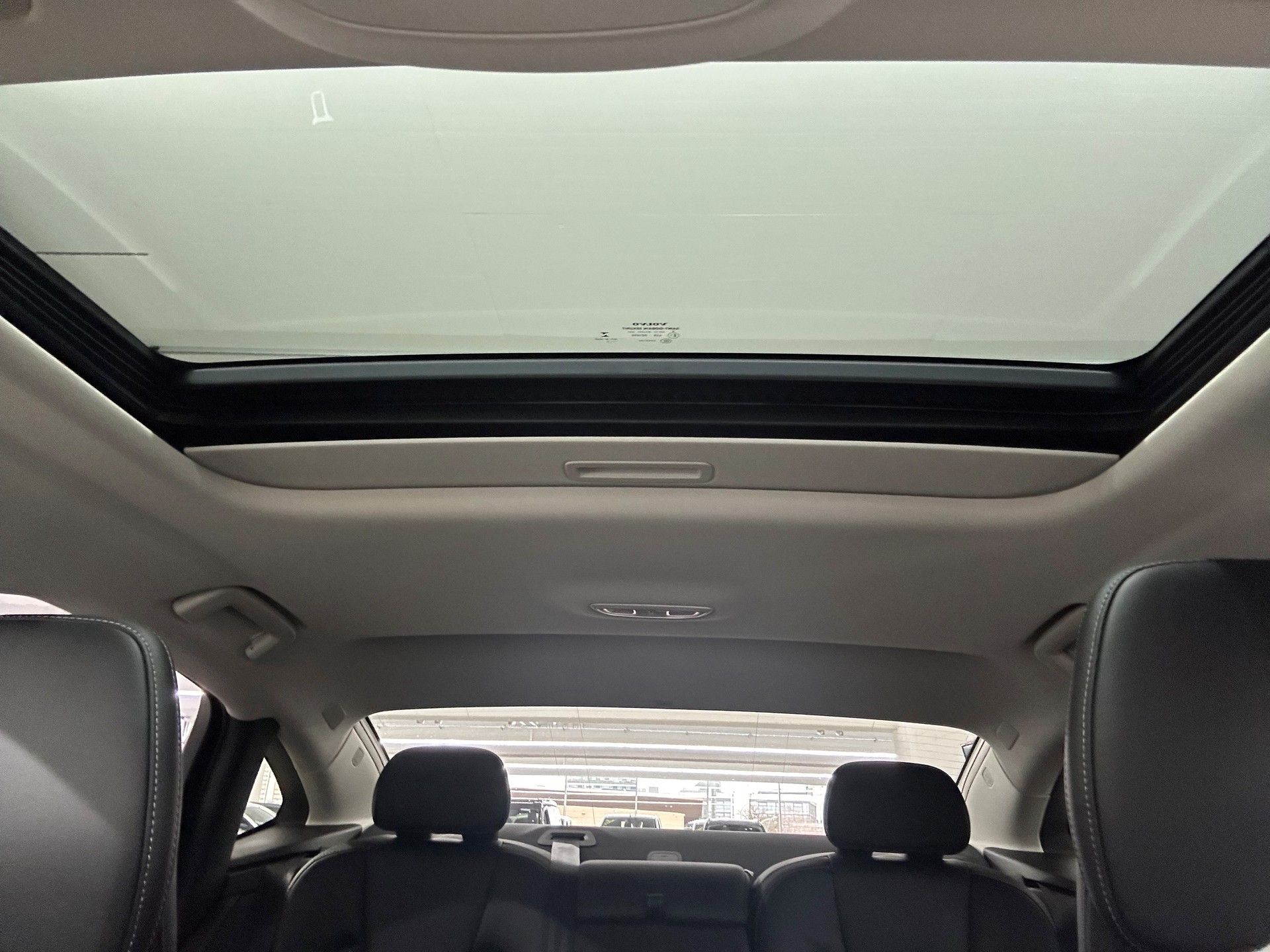 VOLVO S90 2.0 T8 TE Ultimate Dark eA-image-10