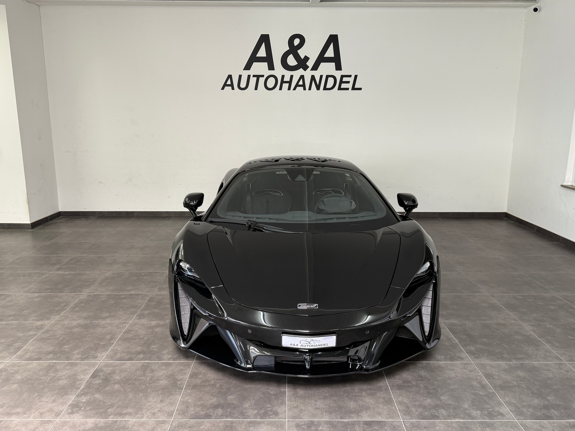 McLAREN ARTURA 3.0 V6-showroom-element-1