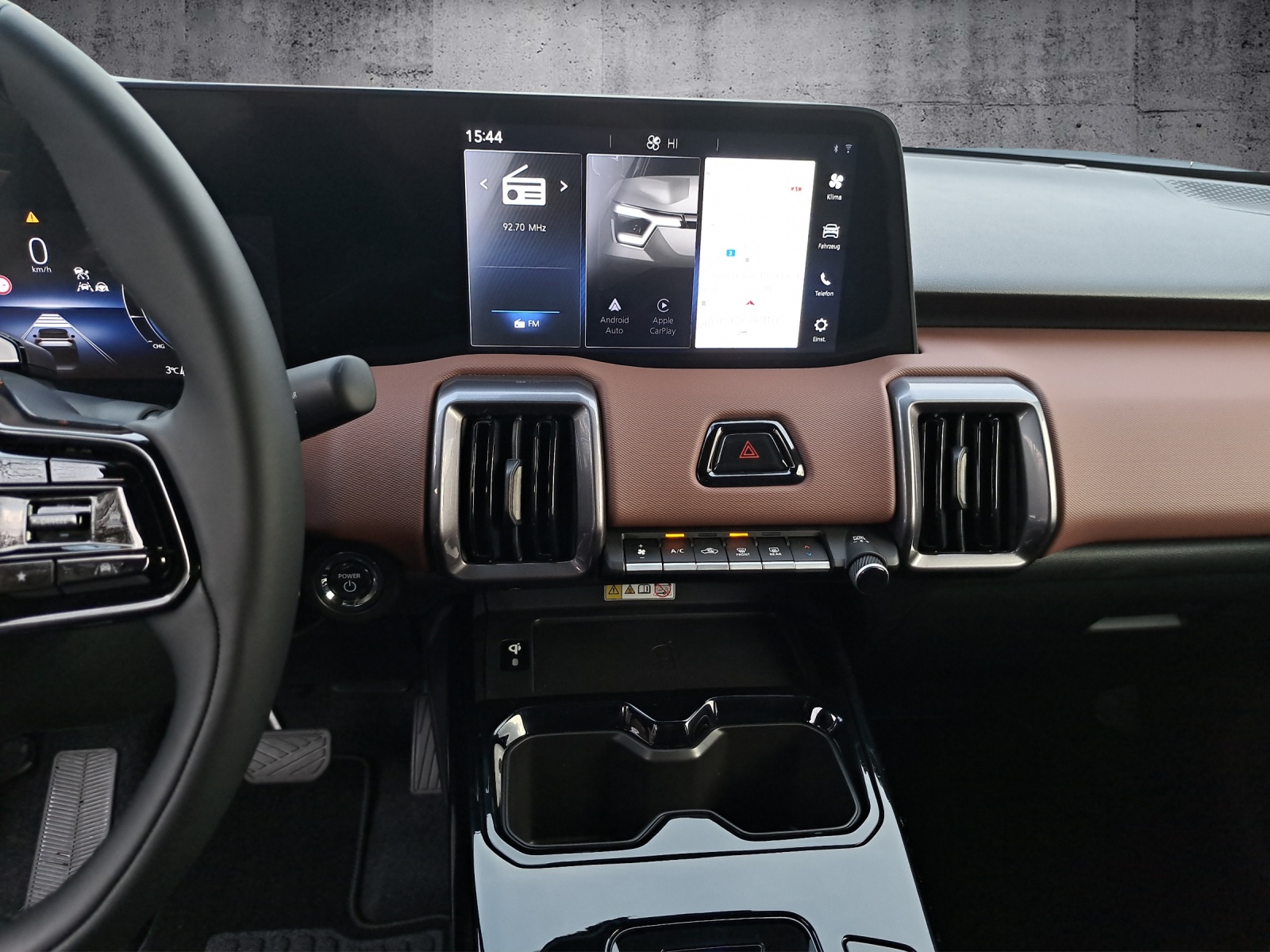 SUZUKI e Vitara Compact Top 4x4-image-13