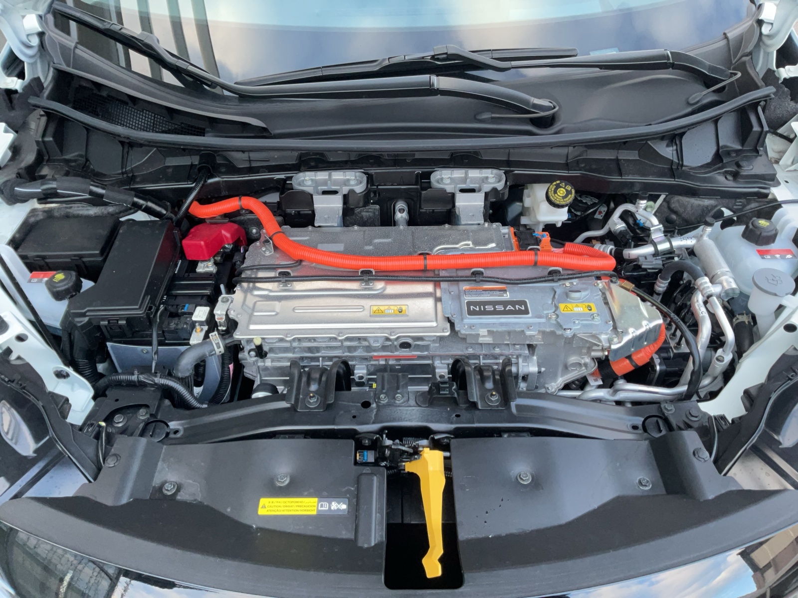 NISSAN Ariya 87 kWh e-4orce Evolve Allrad-image-13