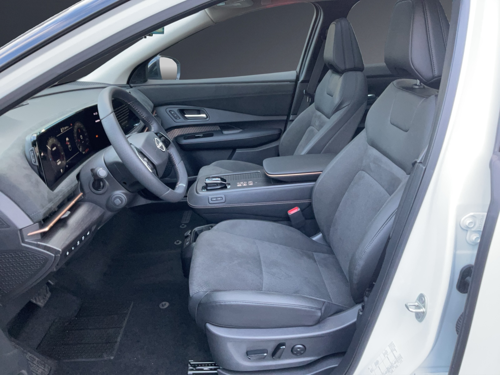 NISSAN Ariya 87 kWh e-4orce Evolve Allrad-image-6