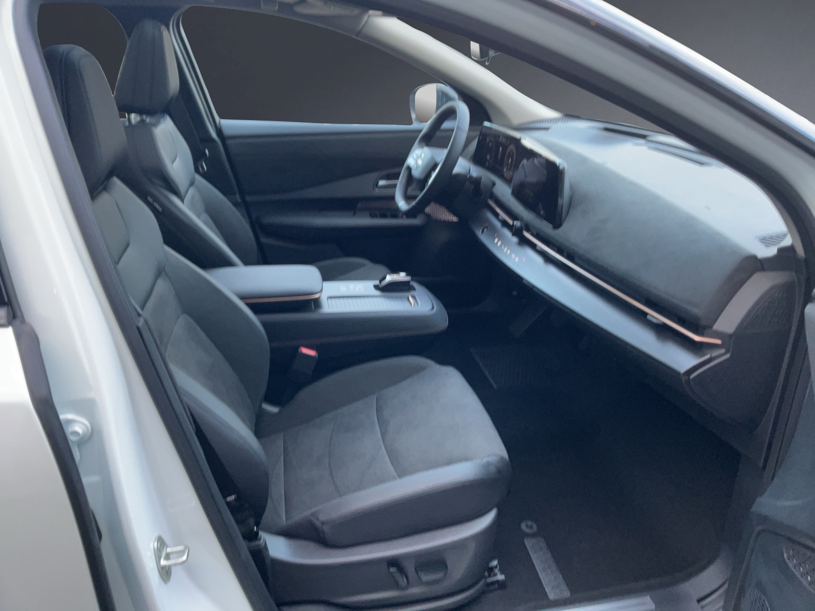 NISSAN Ariya 87 kWh e-4orce Evolve Allrad-image-7