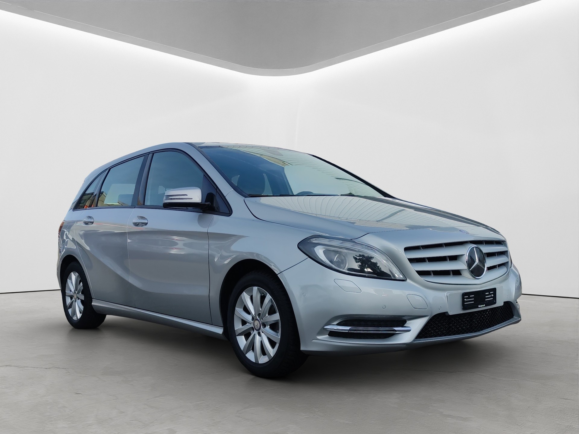 MERCEDES-BENZ B 200 7G-DCT-image-6