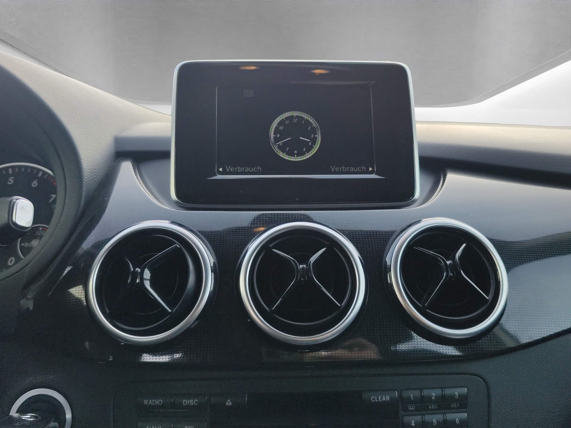 MERCEDES-BENZ B 200 7G-DCT-image-15
