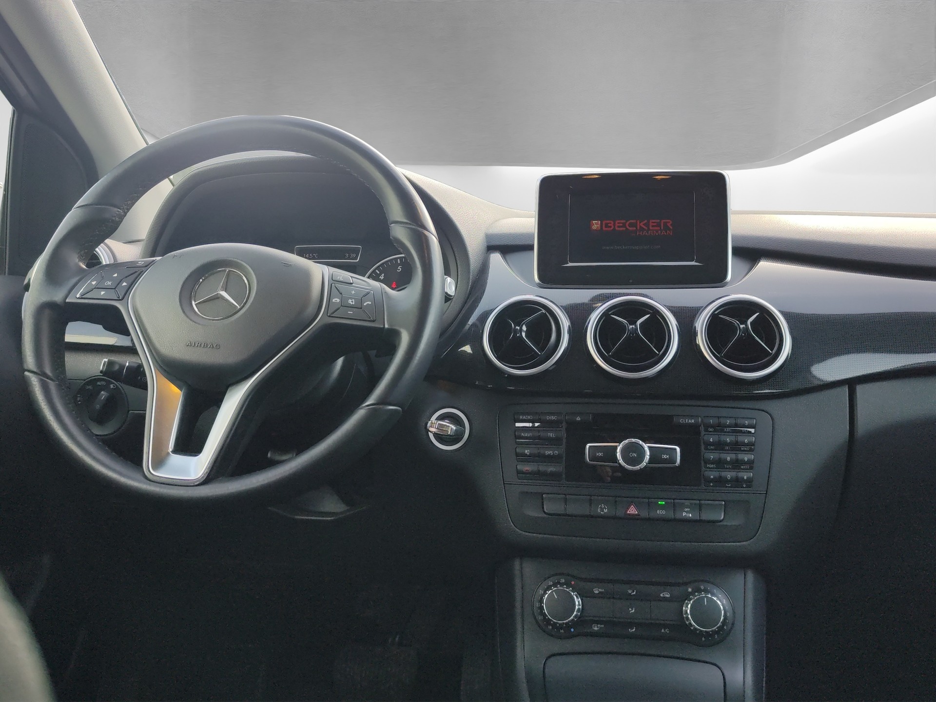 MERCEDES-BENZ B 200 7G-DCT-image-13