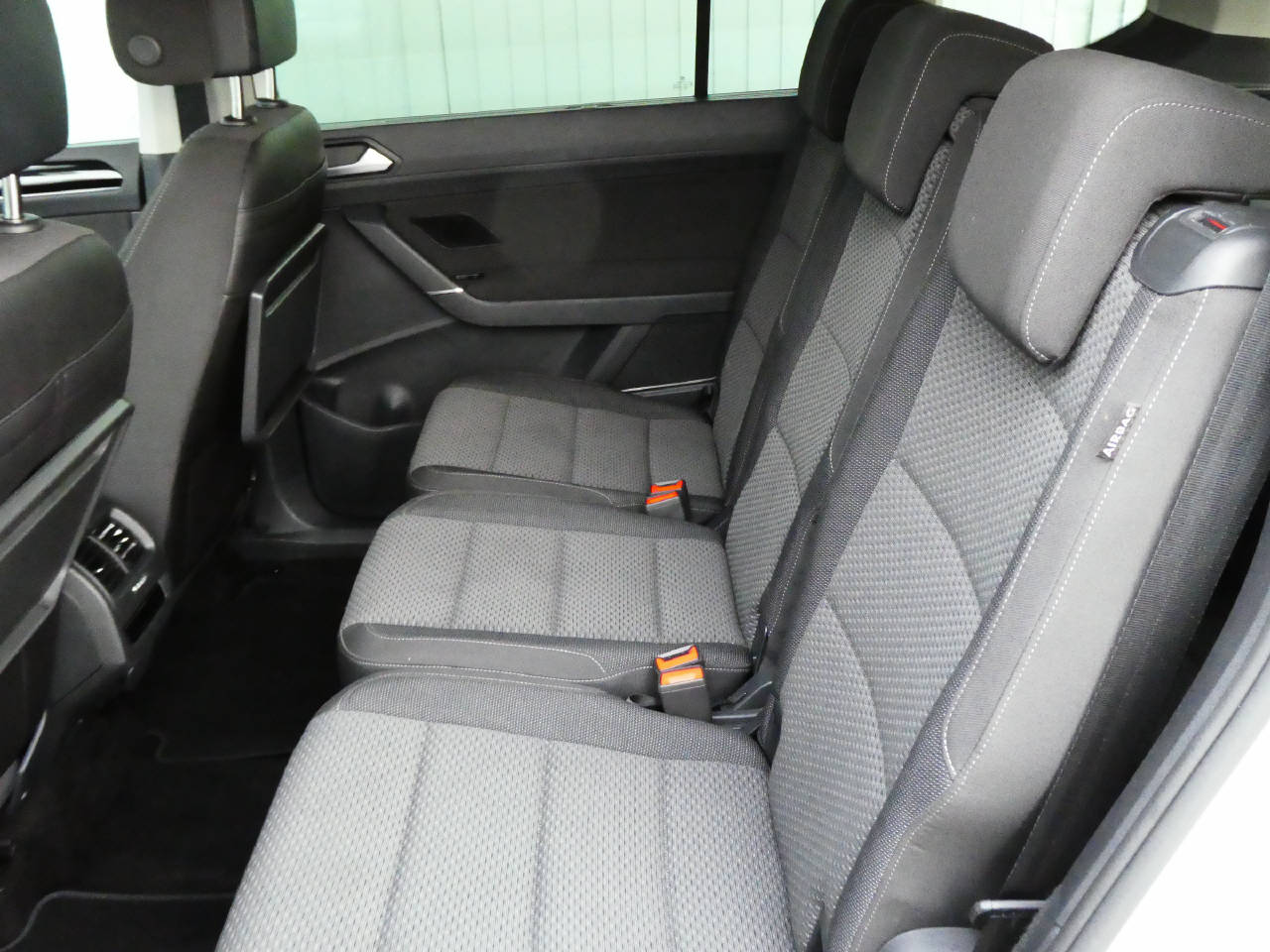 VW Touran 1.5 TSI Comfortline United DSG-image-10