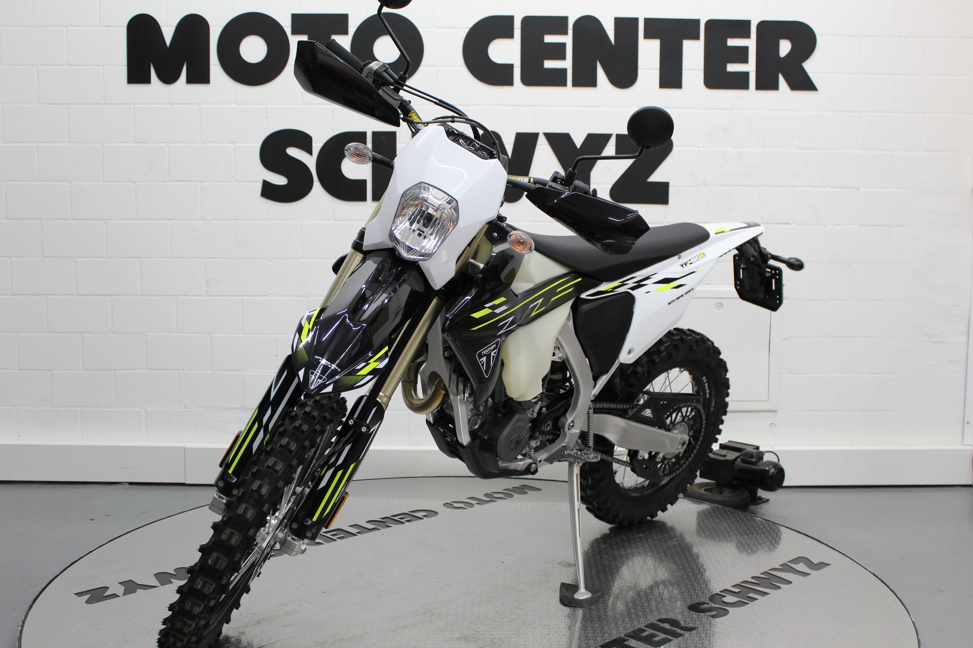 TRIUMPH TF 450 E-image-2