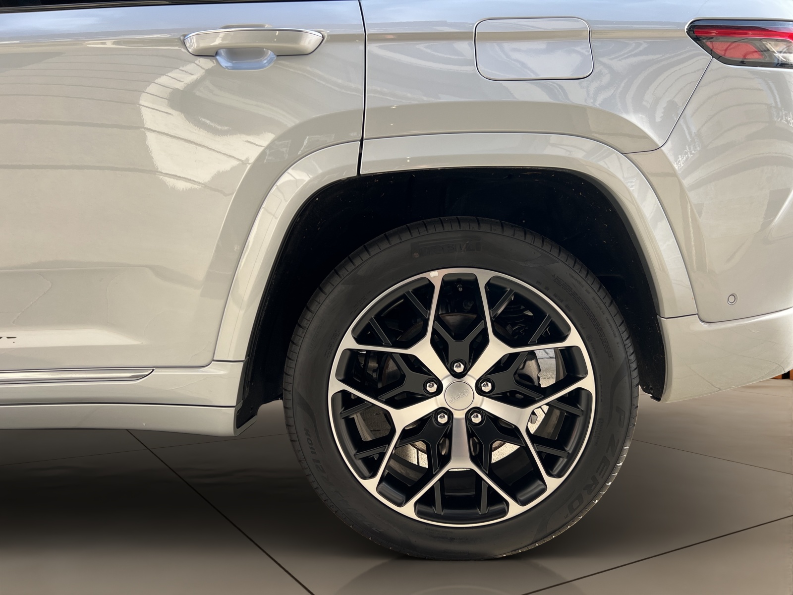JEEP Grand Cherokee 2.0 Plug-in-Hybrid Summit Reserve 4xe-image-22