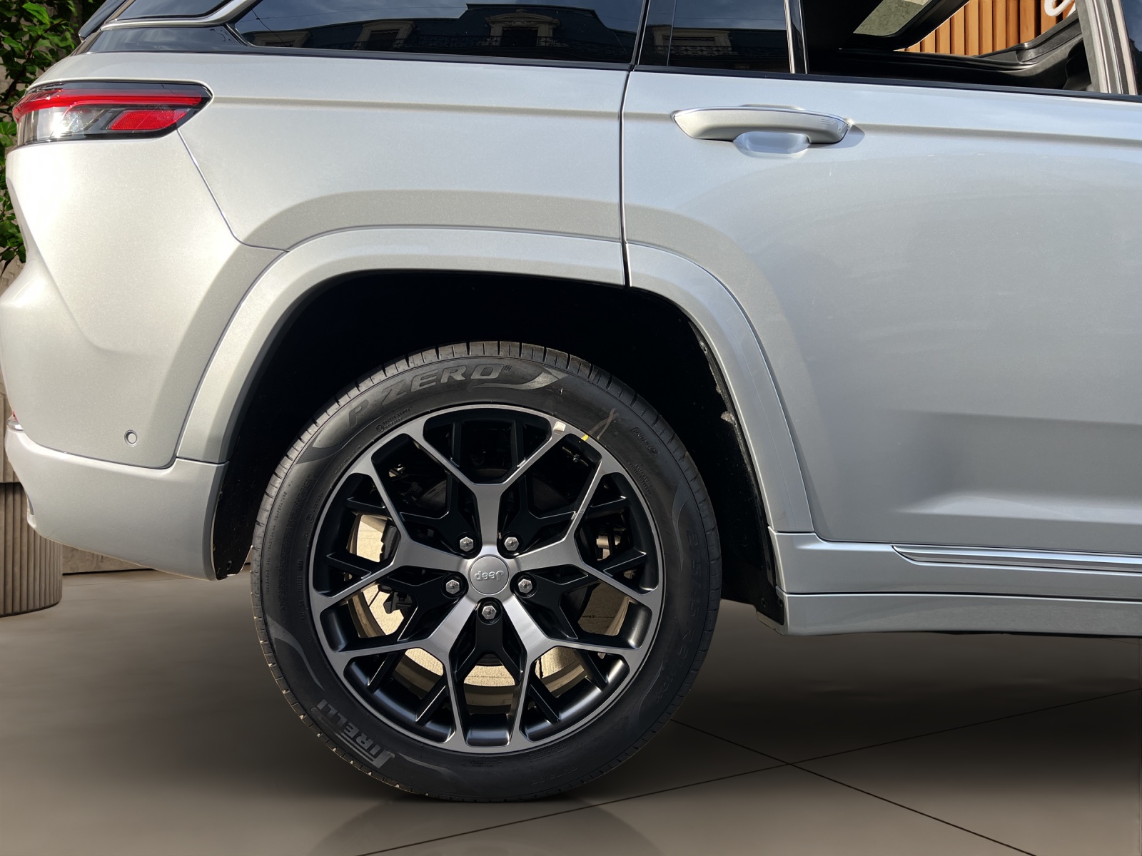 JEEP Grand Cherokee 2.0 Plug-in-Hybrid Summit Reserve 4xe-image-21