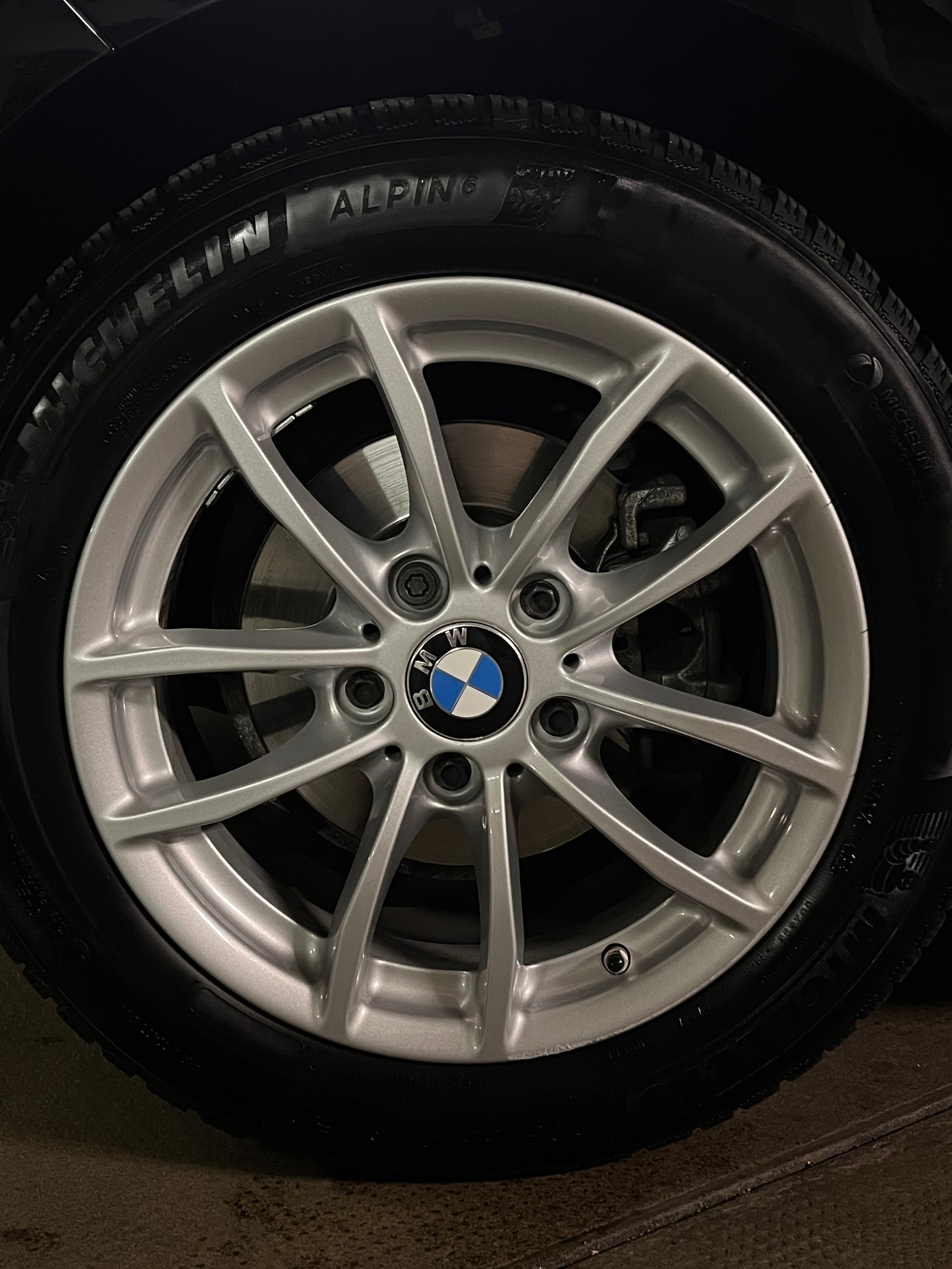 BMW Série 1 - 118i-image-6