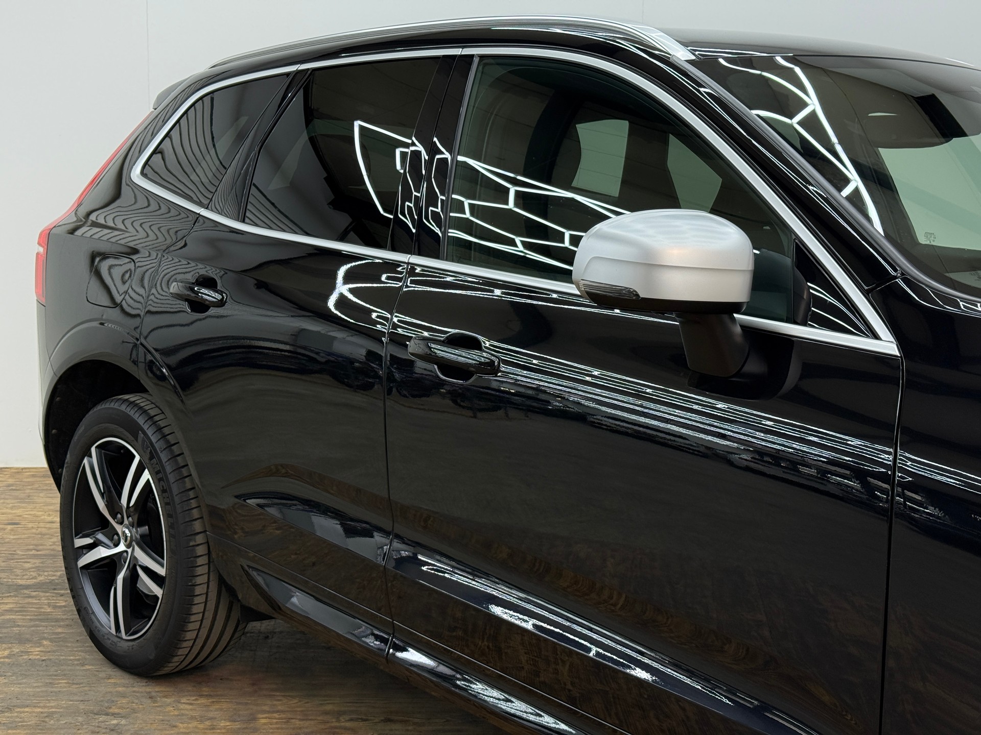 VOLVO XC60 D4 AWD R-Design Geartronic-image-15