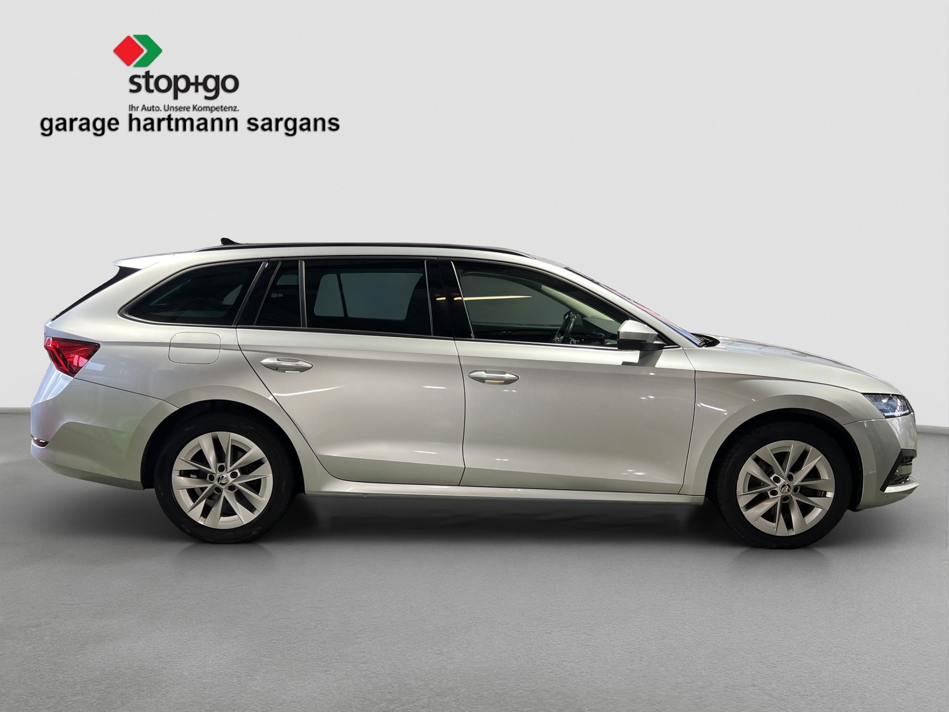 SKODA Octavia Combi 2.0 TSI Ambition DSG 4x4-image-3