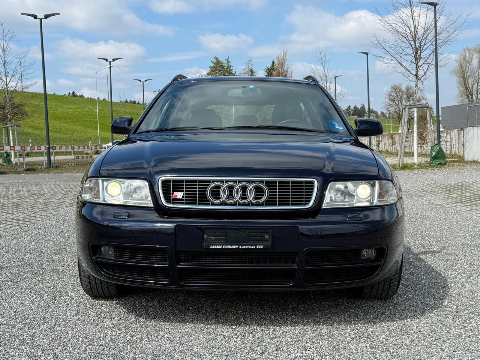 AUDI S4 Avant quattro-image-2