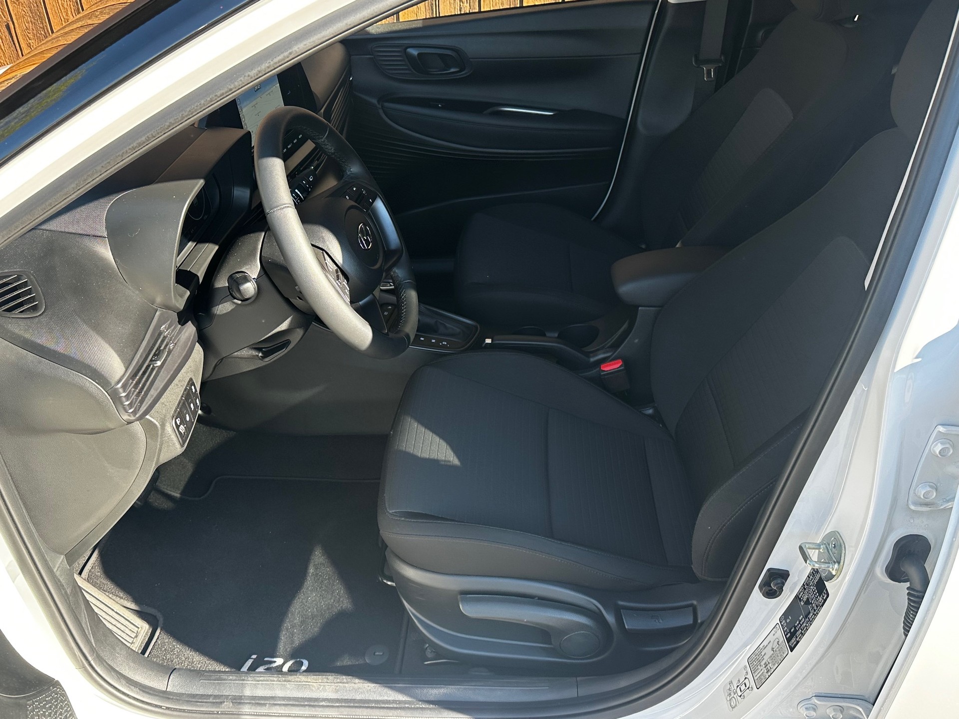 HYUNDAI i20 1.0 T-GDi Amplia DCT-image-7