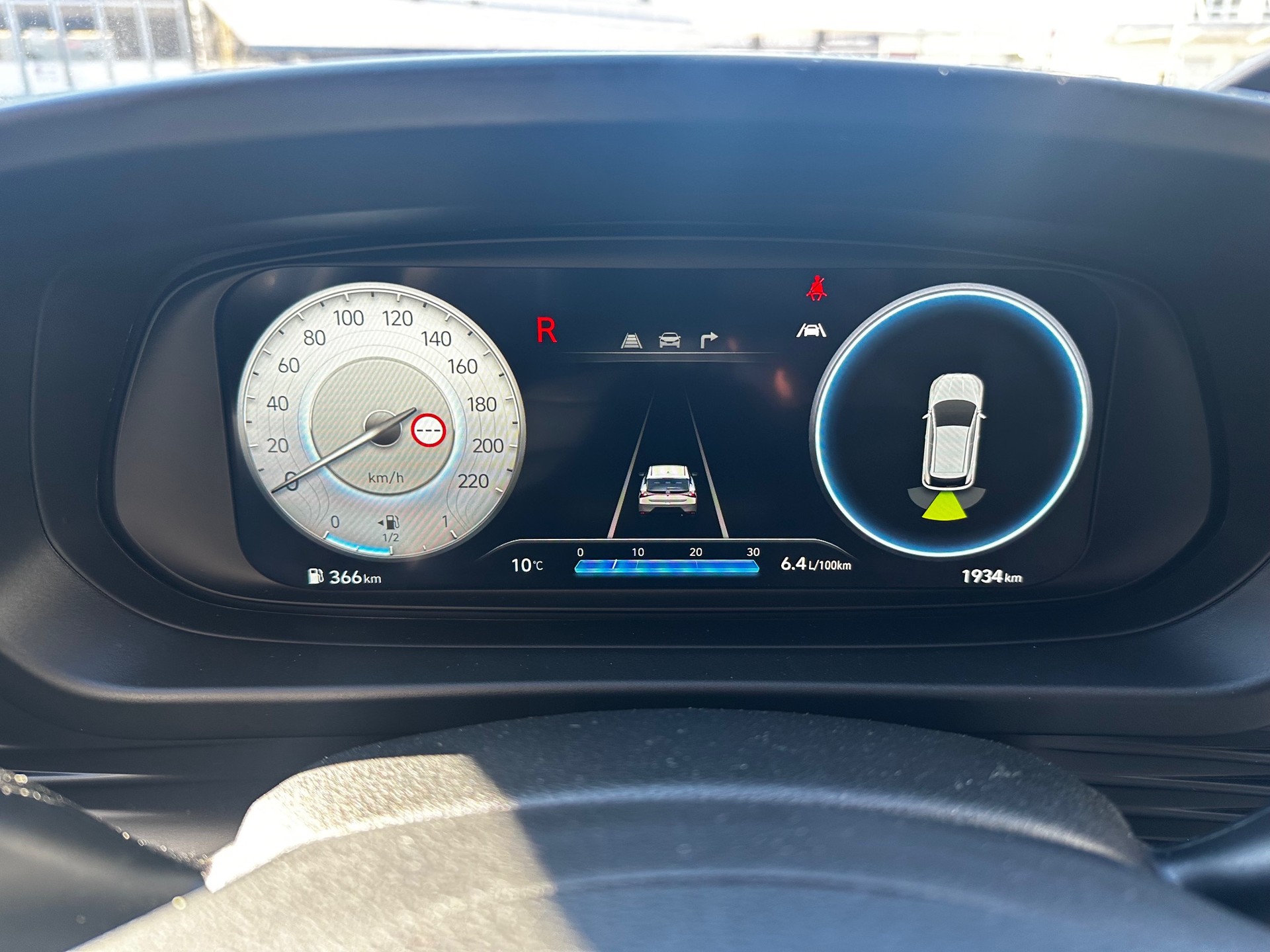 HYUNDAI i20 1.0 T-GDi Amplia DCT-image-13