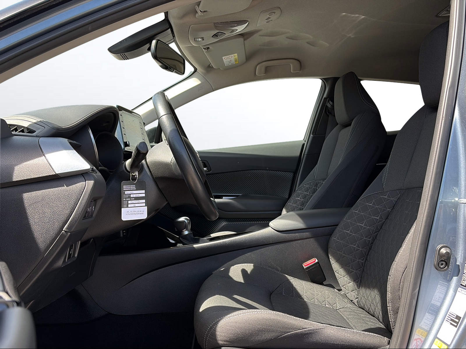 TOYOTA C-HR 1.8 HSD CVT Trend-image-7