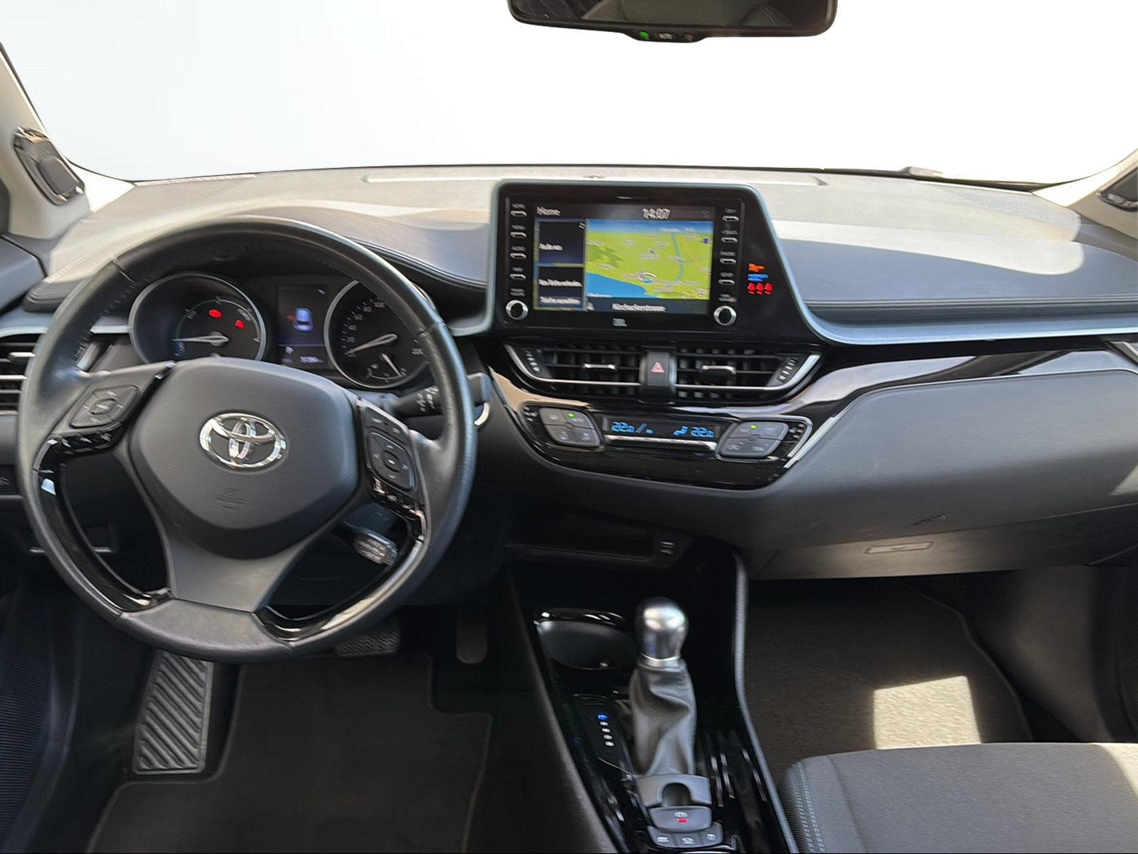 TOYOTA C-HR 1.8 HSD CVT Trend-image-8
